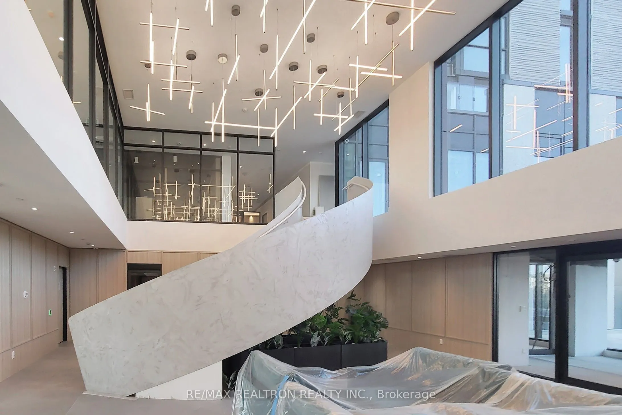 3079 Trafalgar Road, #503