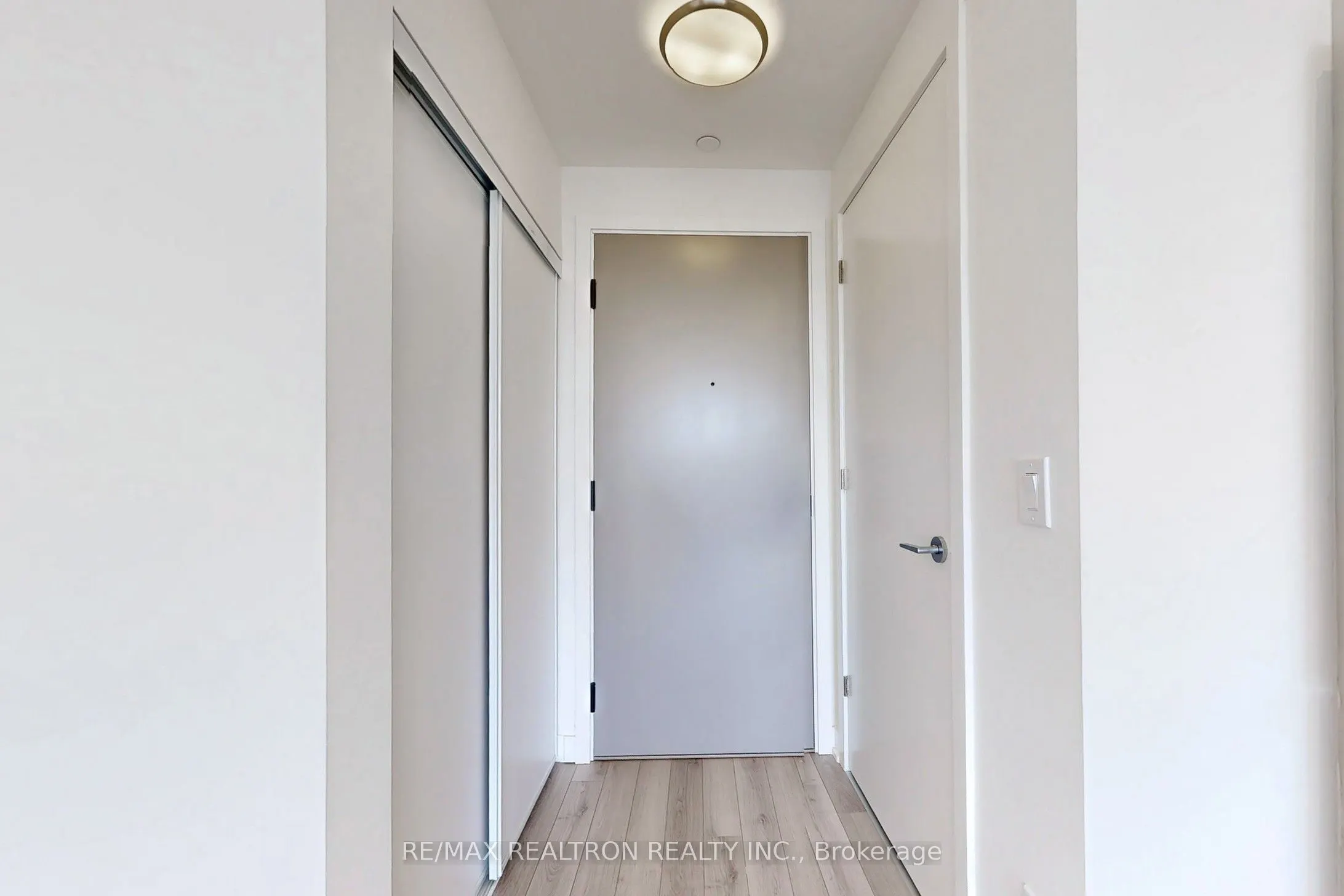 3079 Trafalgar Road, #503