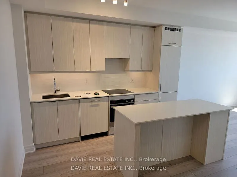 36 Elm Drive W, #3507