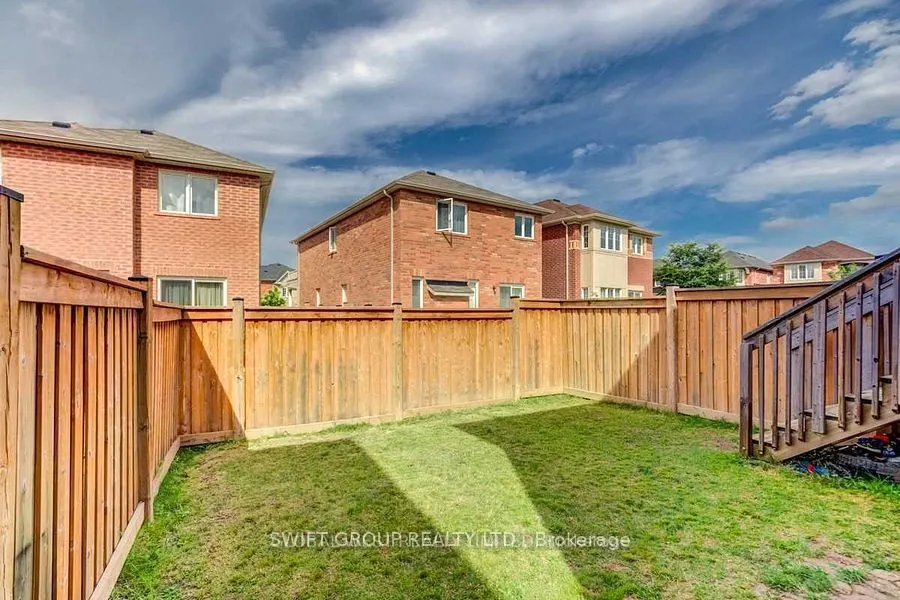 86 Checkerberry Crescent