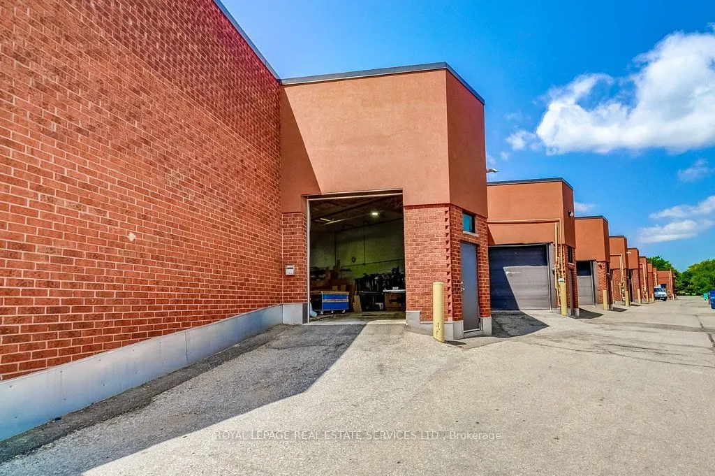 2576 Dunwin Drive, #12