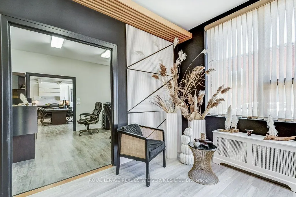 2576 Dunwin Drive, #12
