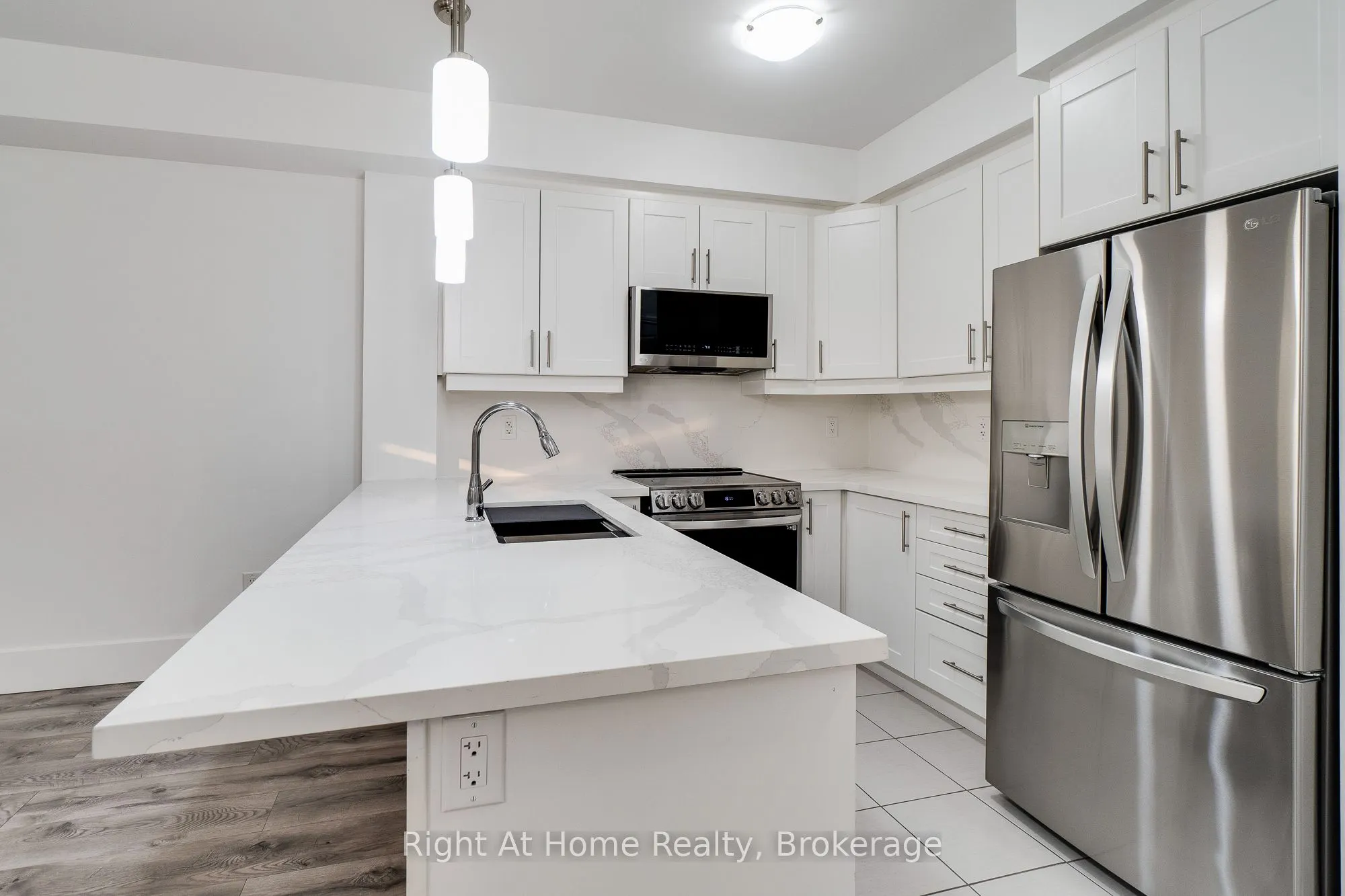 263 Georgian Drive S, #309