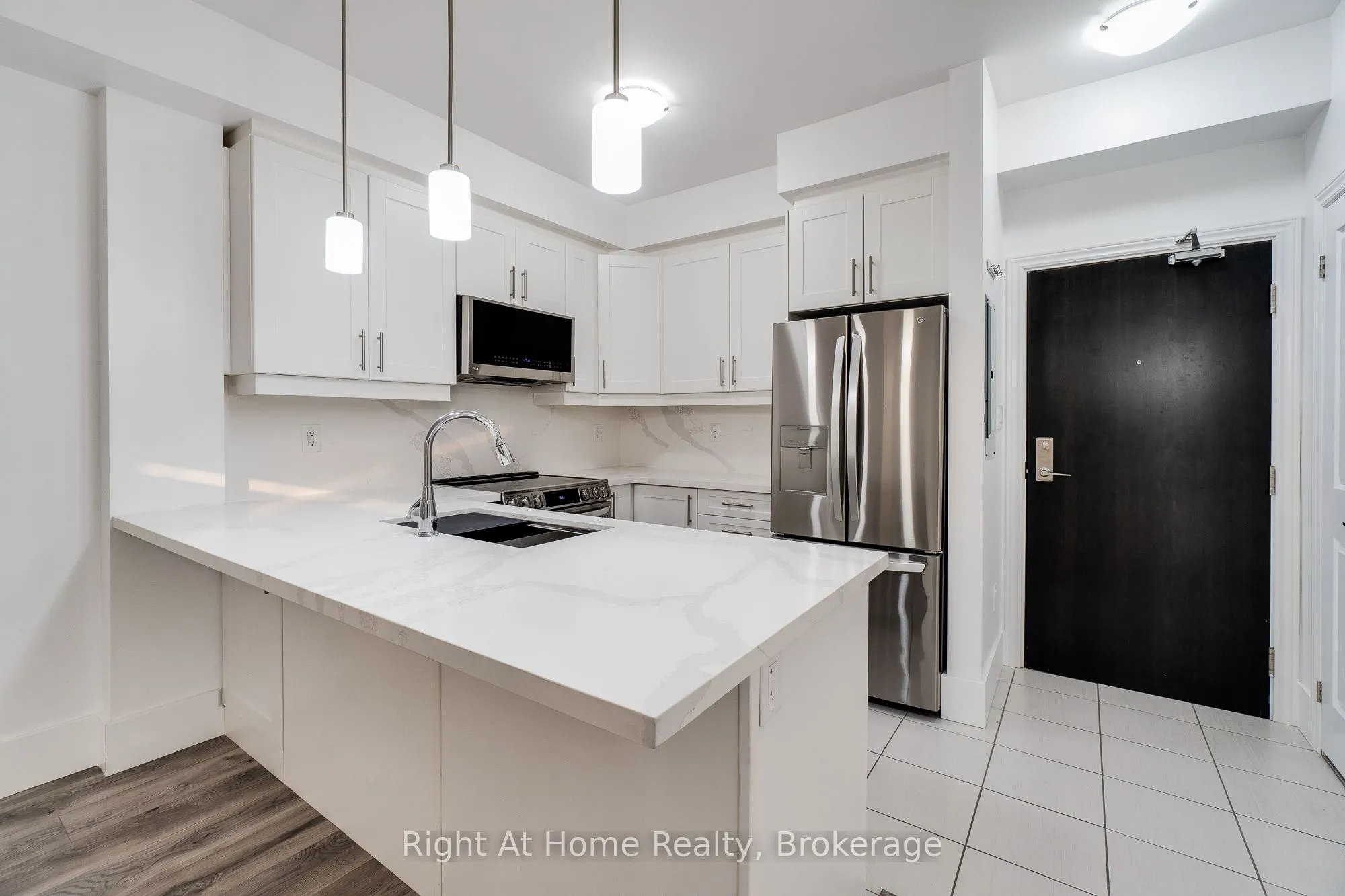 263 Georgian Drive S, #309