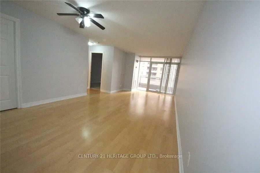 5229 Dundas Street W, #1501