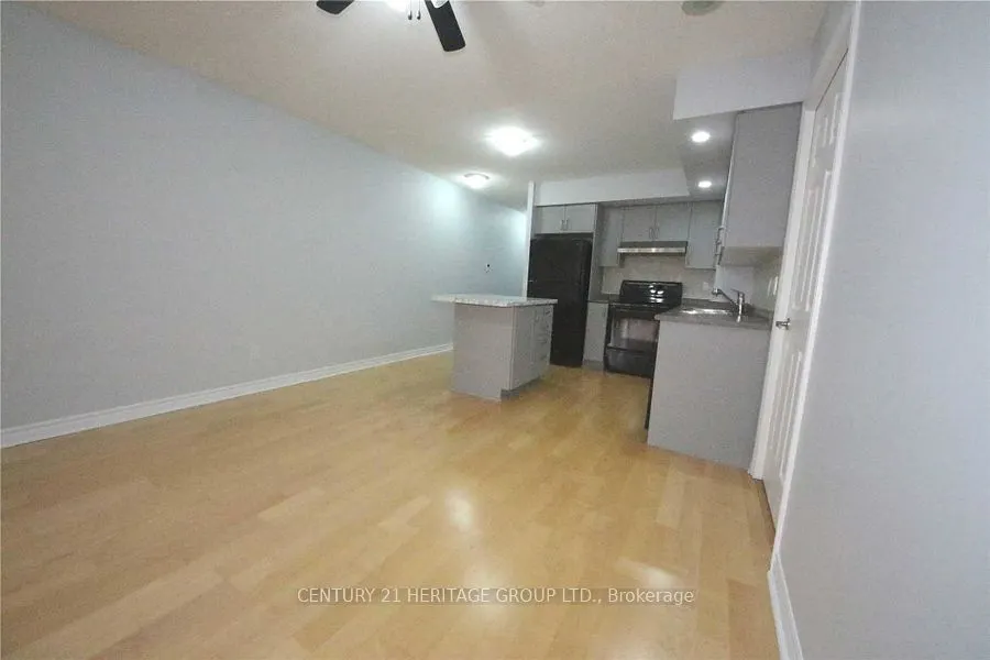 5229 Dundas Street W, #1501