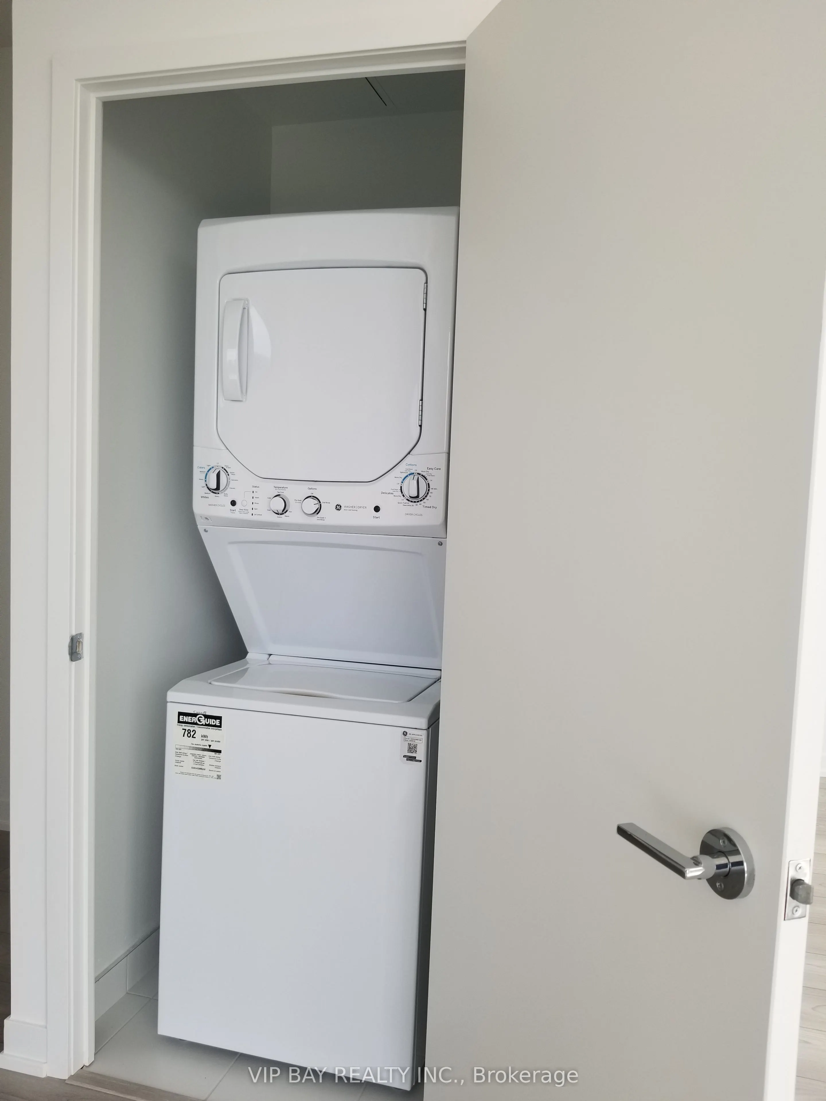 285 Dufferin Street, #1220