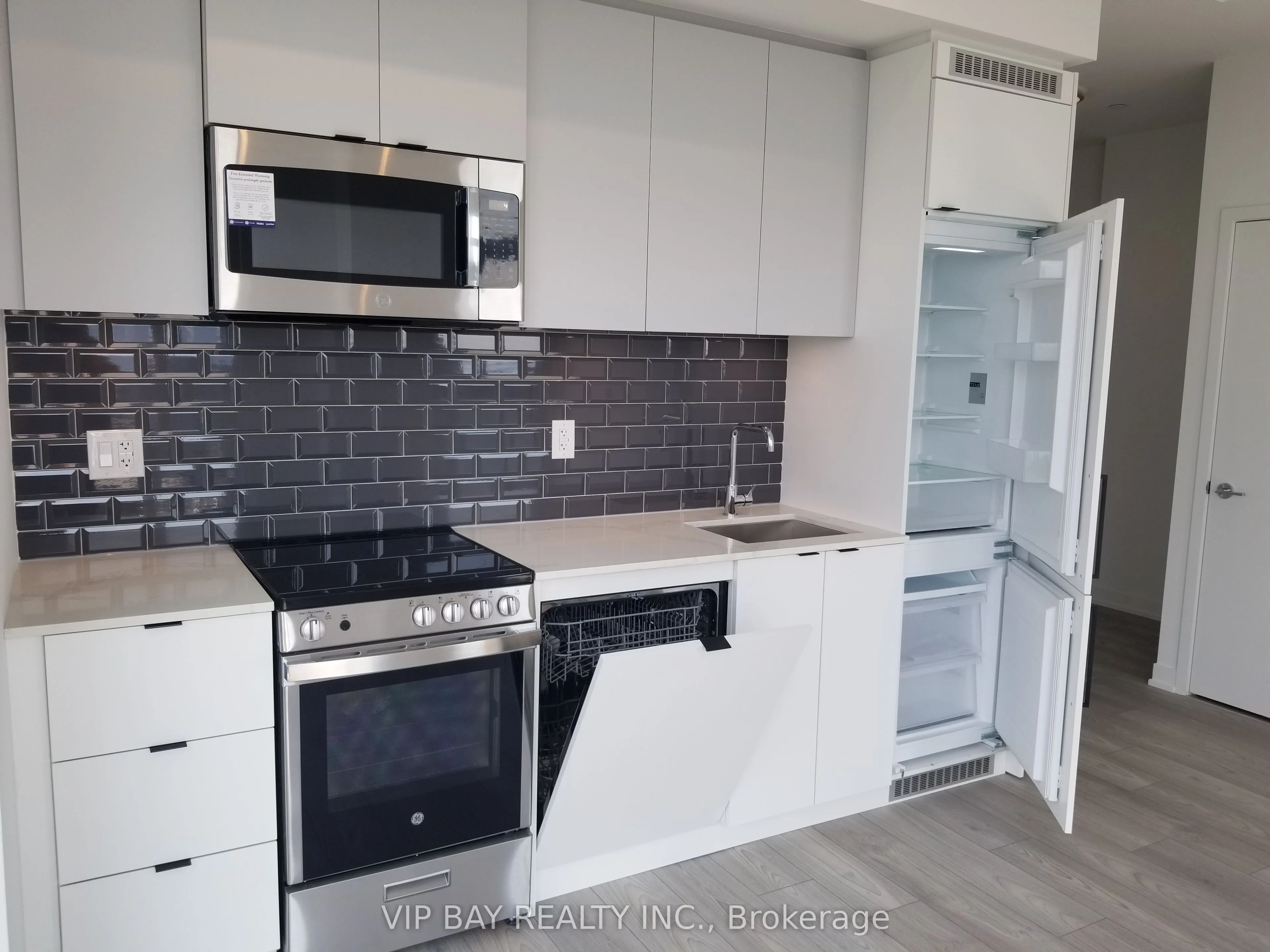 285 Dufferin Street, #1220