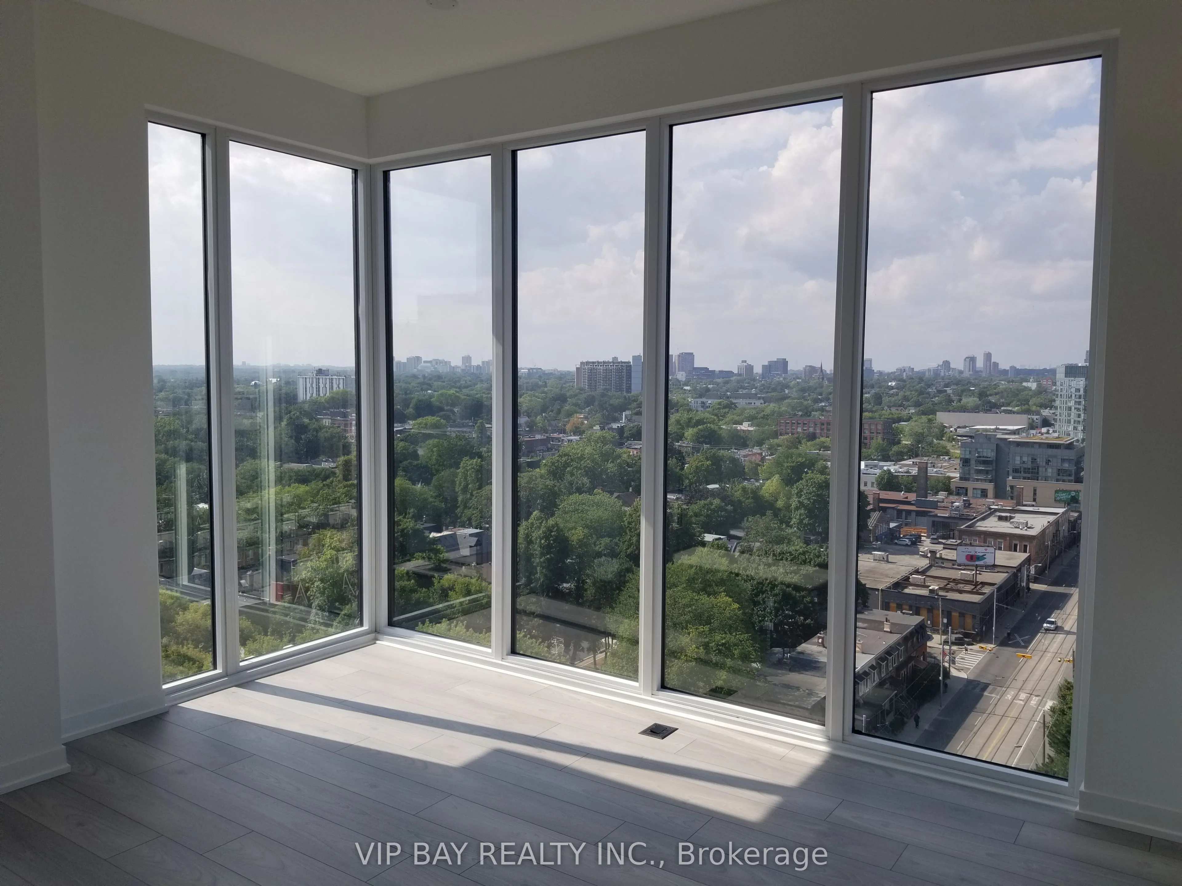 285 Dufferin Street, #1220