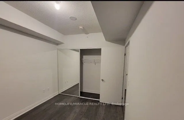 10 GIBBS Road E, #824