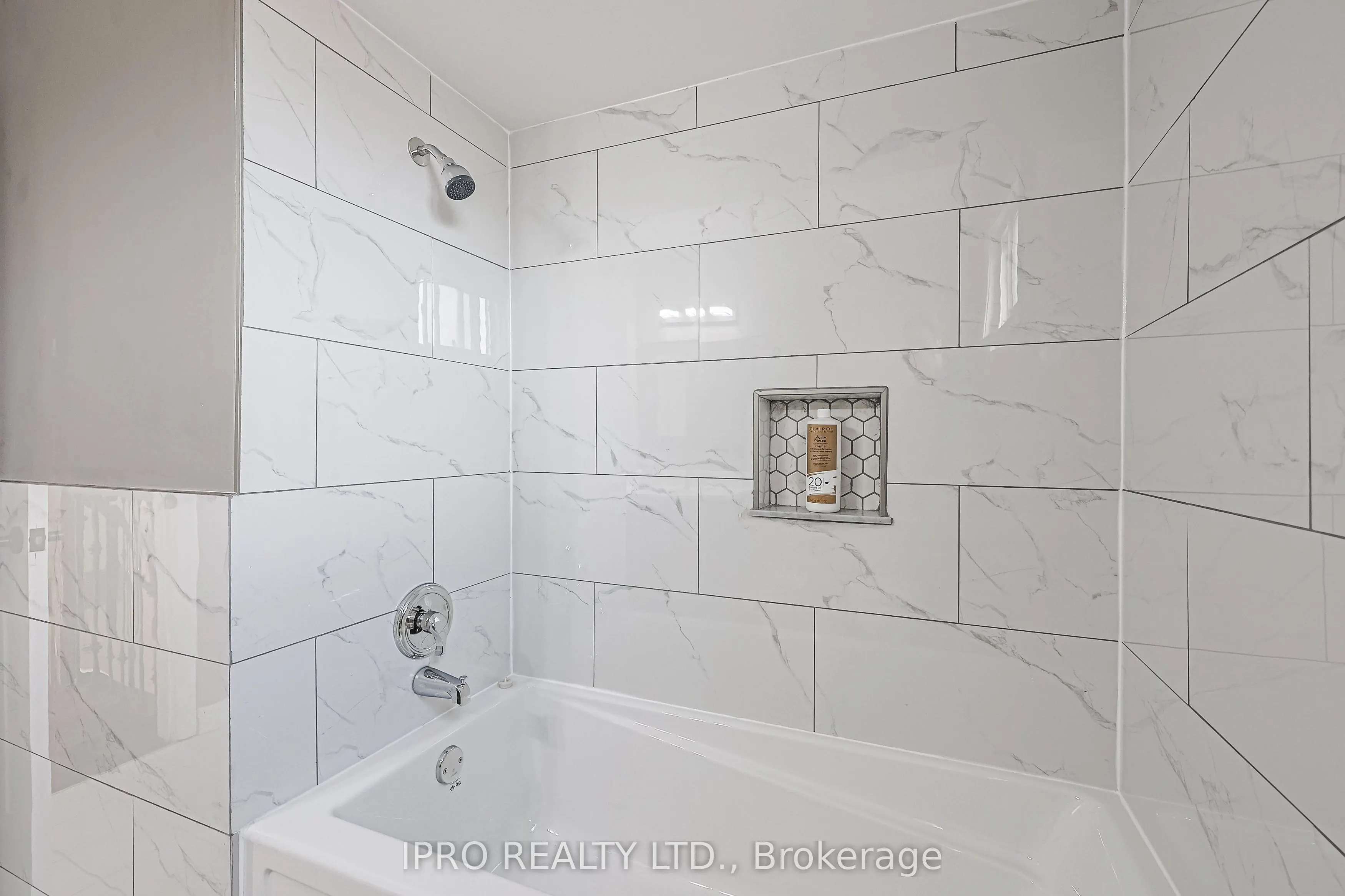 52 Dellbrook Crescent