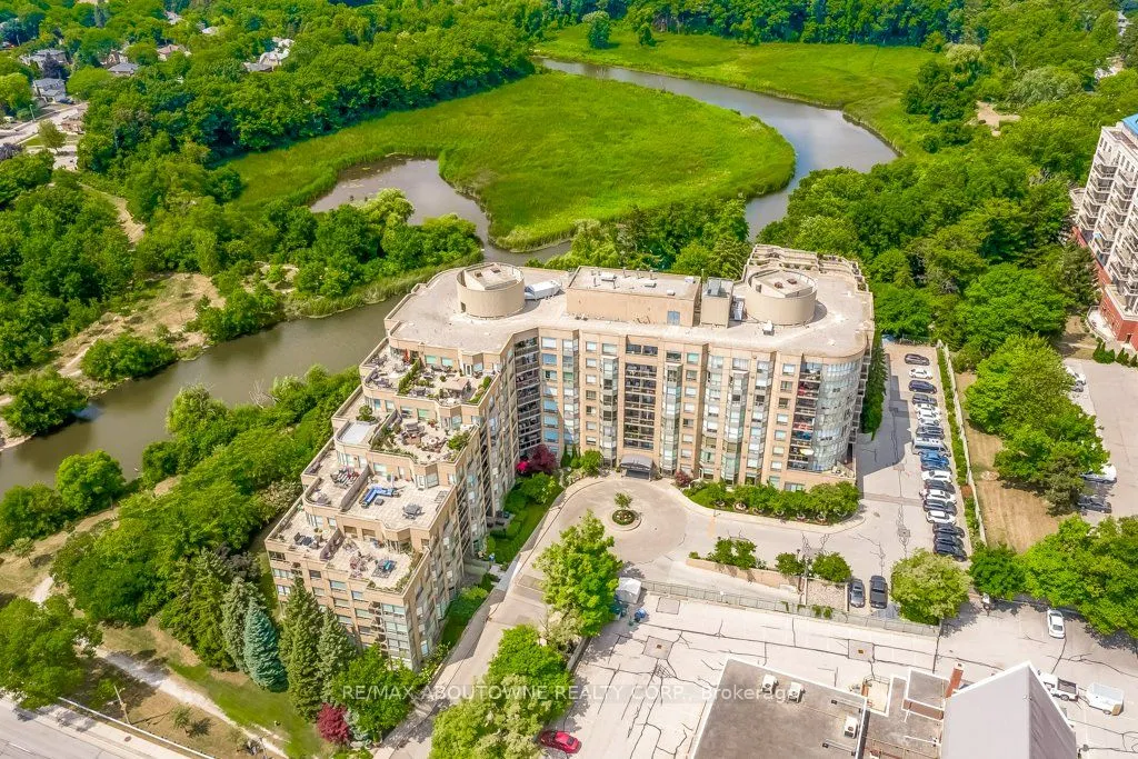 2511 Lakeshore Road W, #720
