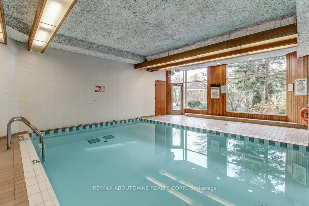 2511 Lakeshore Road W, #720