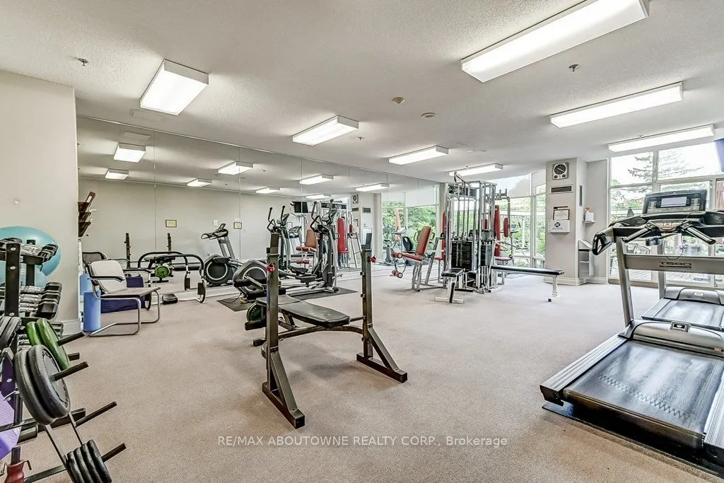 2511 Lakeshore Road W, #720