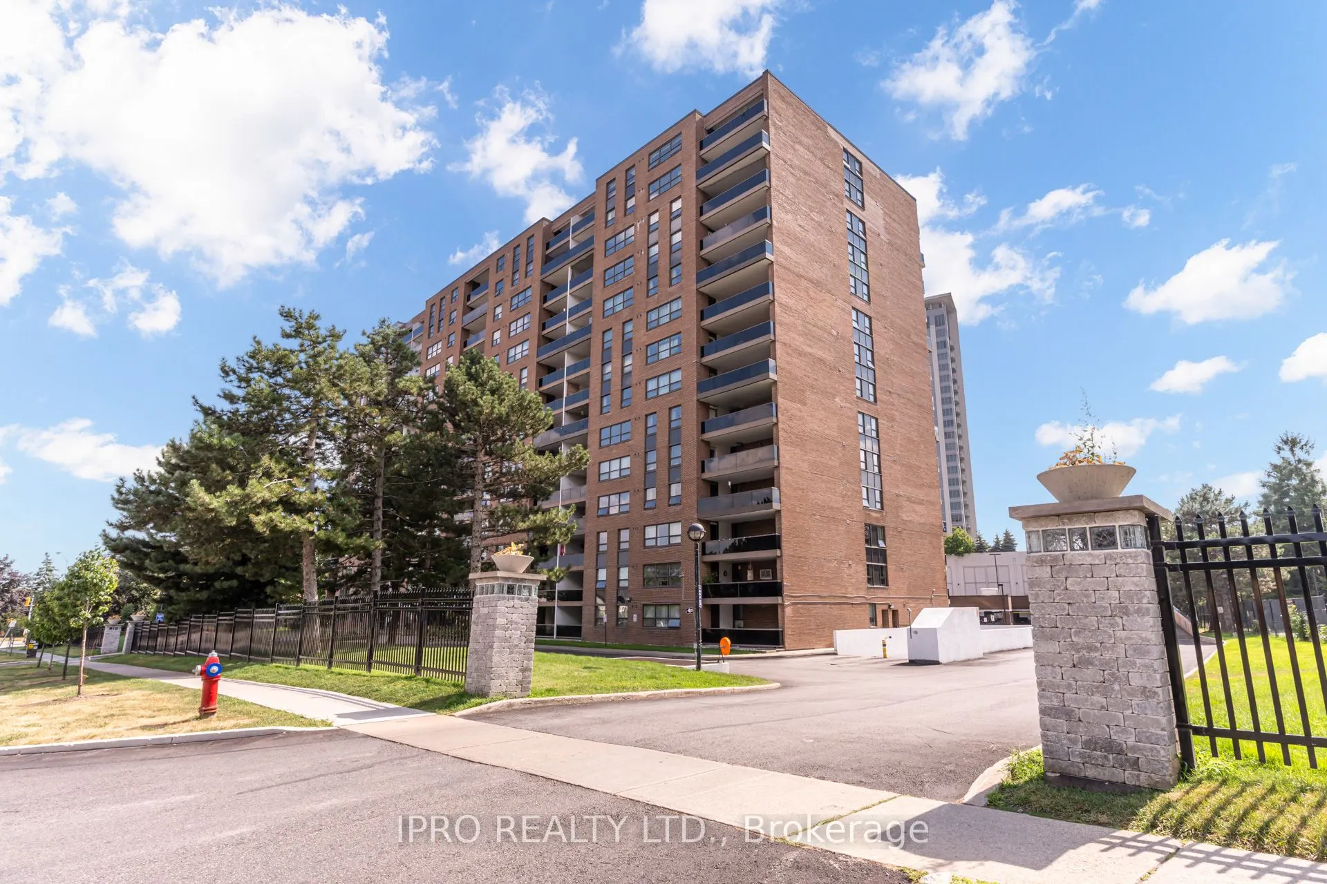 4 Lisa Street, #504