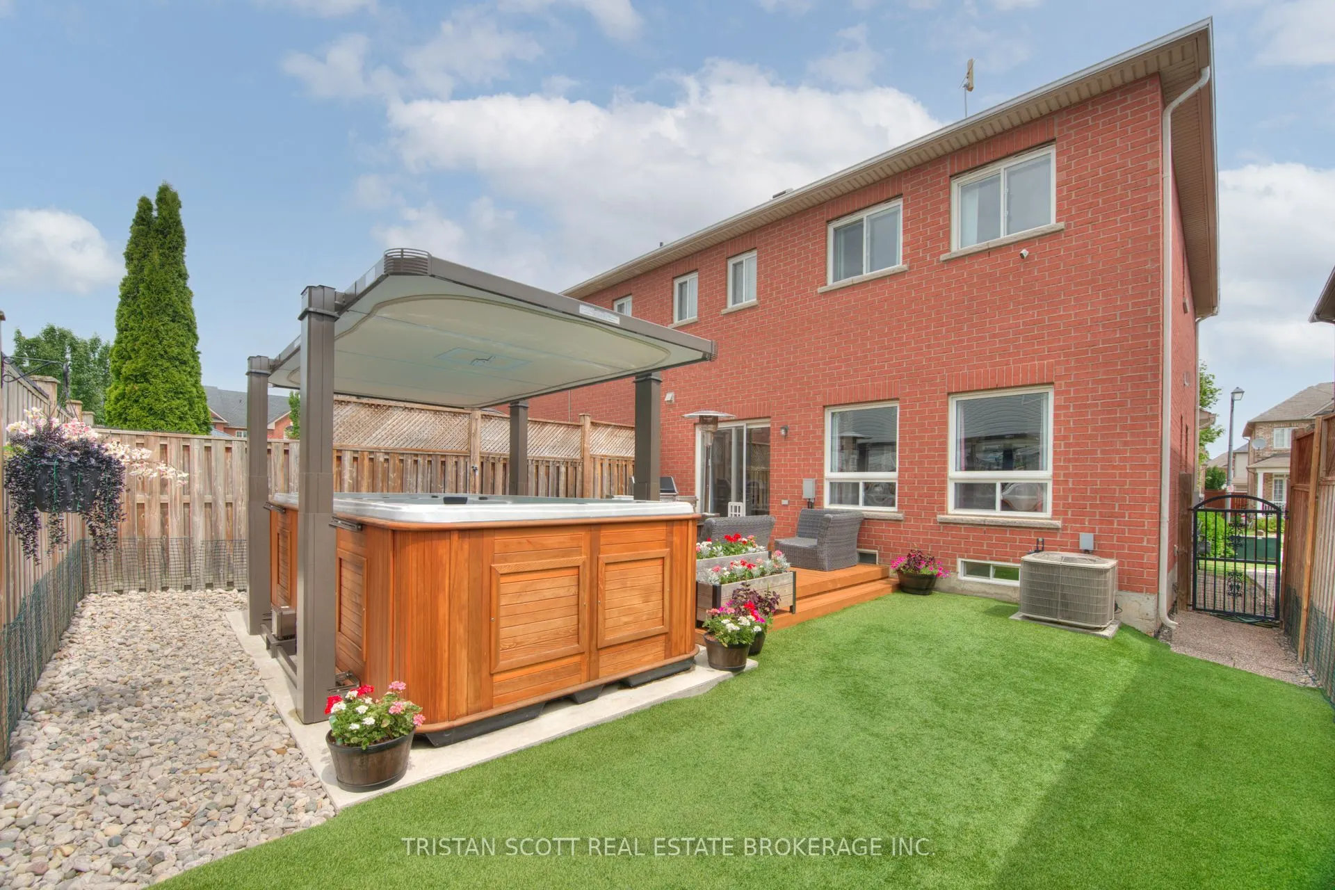 326 Racey Trail