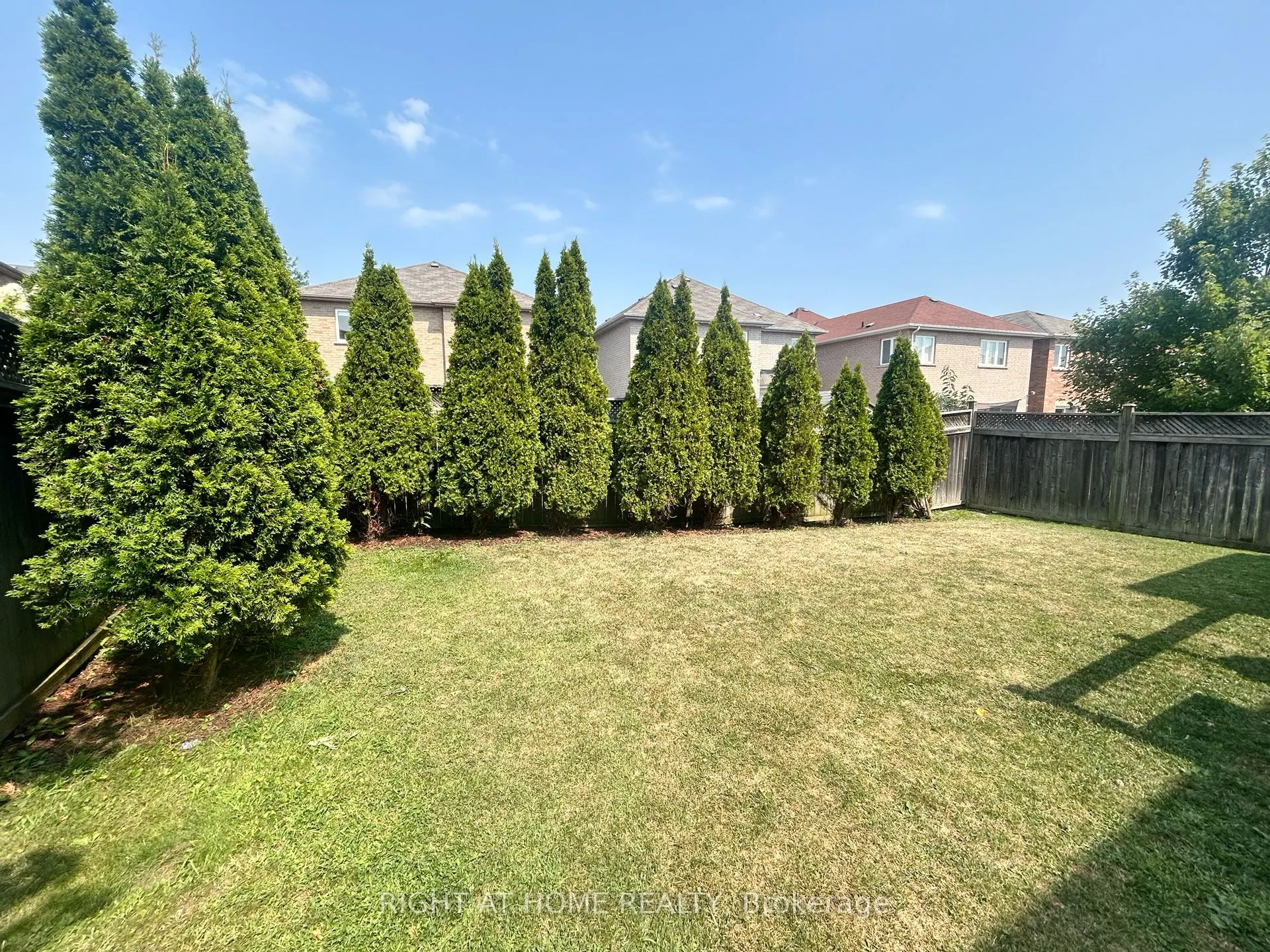5515 Doctor Peddle Crescent