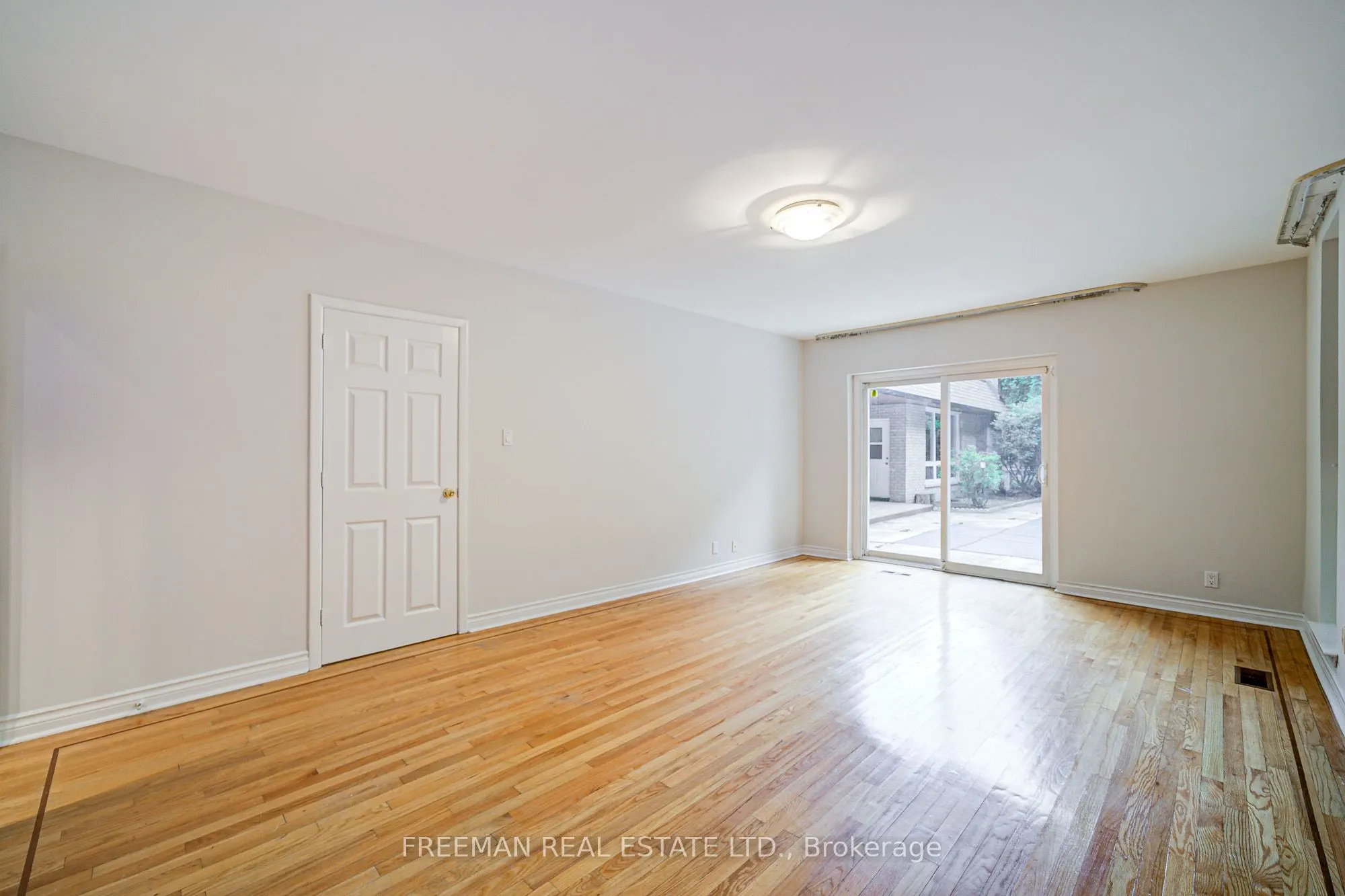 1528 Knareswood Drive