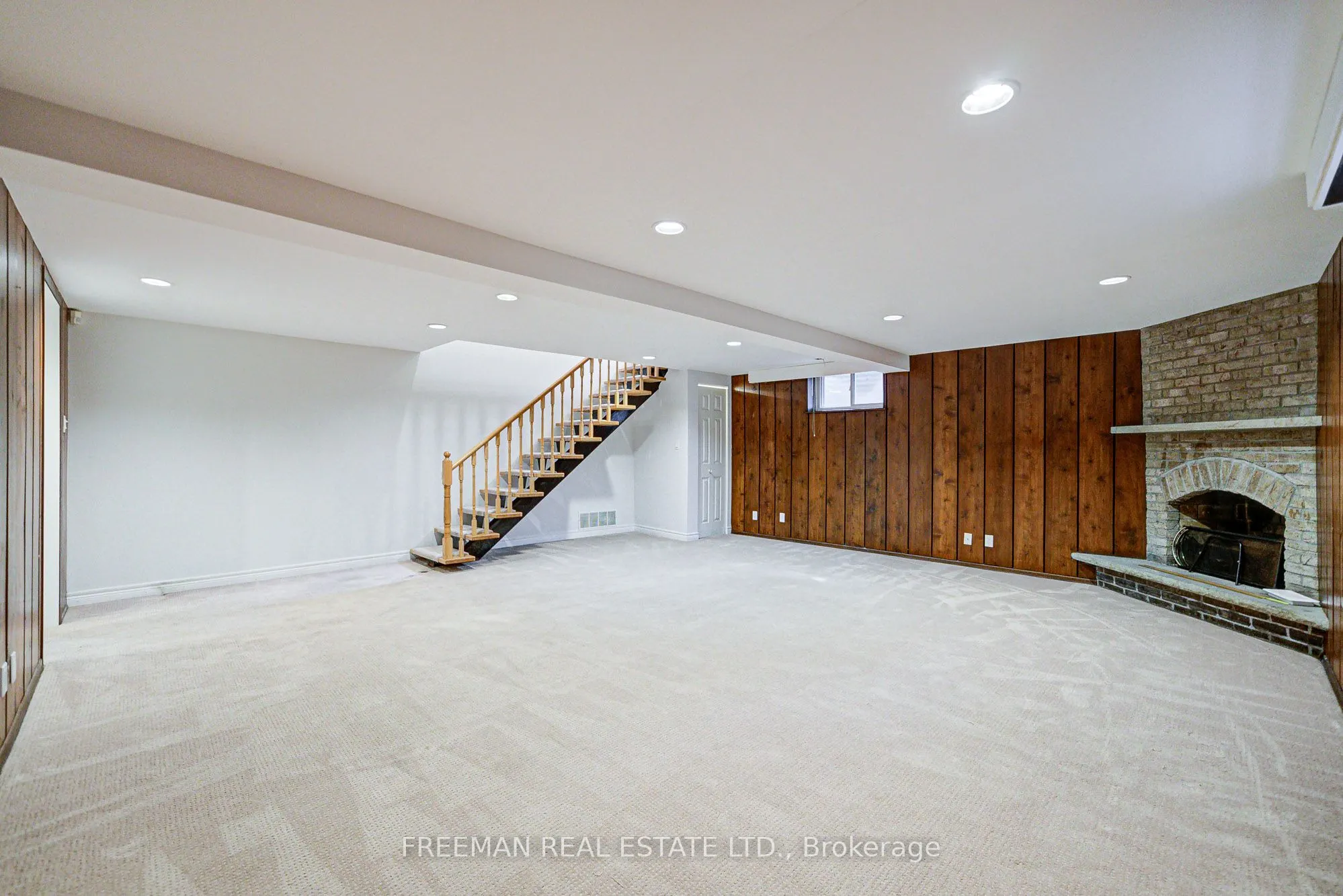 1528 Knareswood Drive