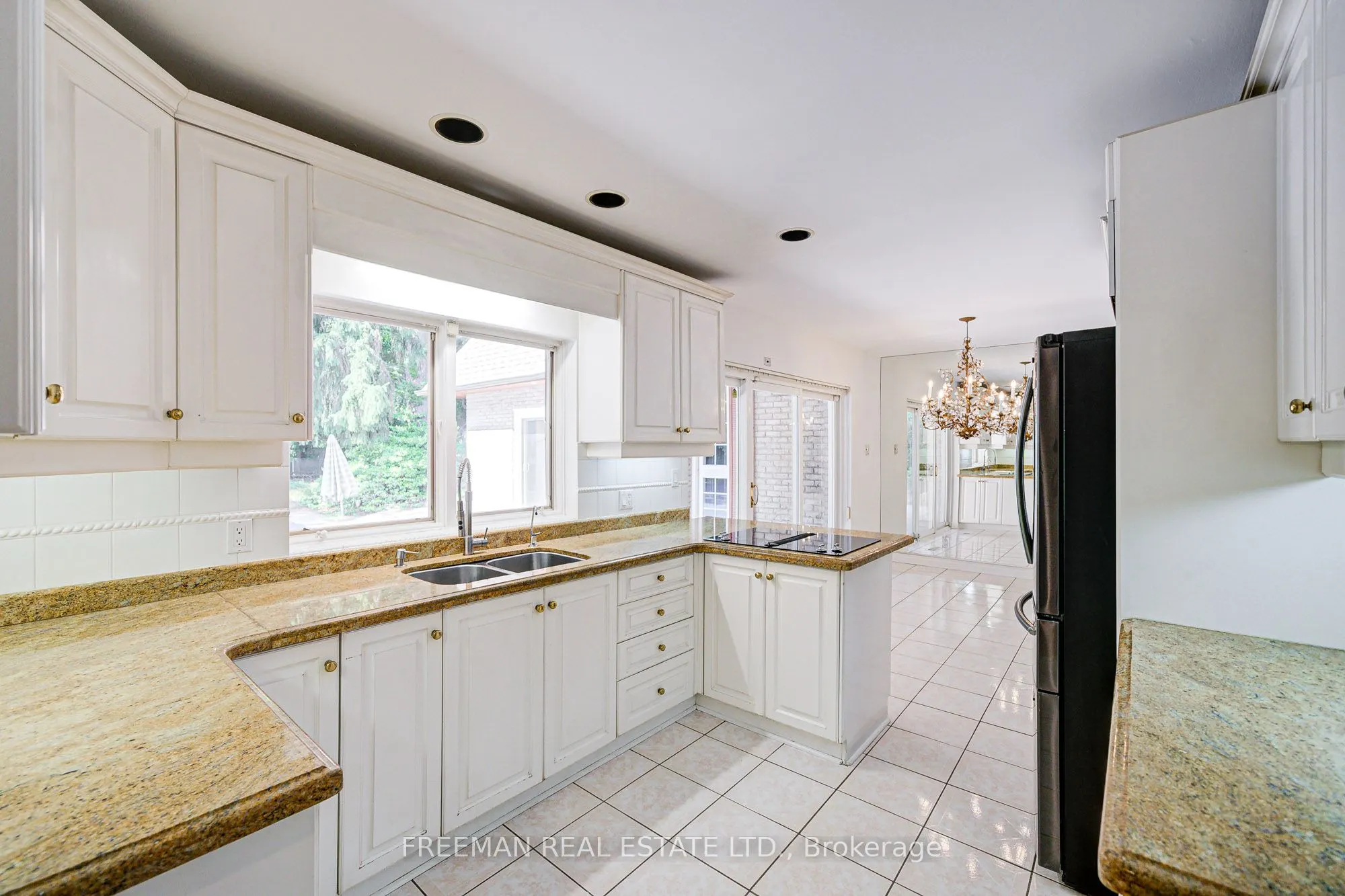1528 Knareswood Drive