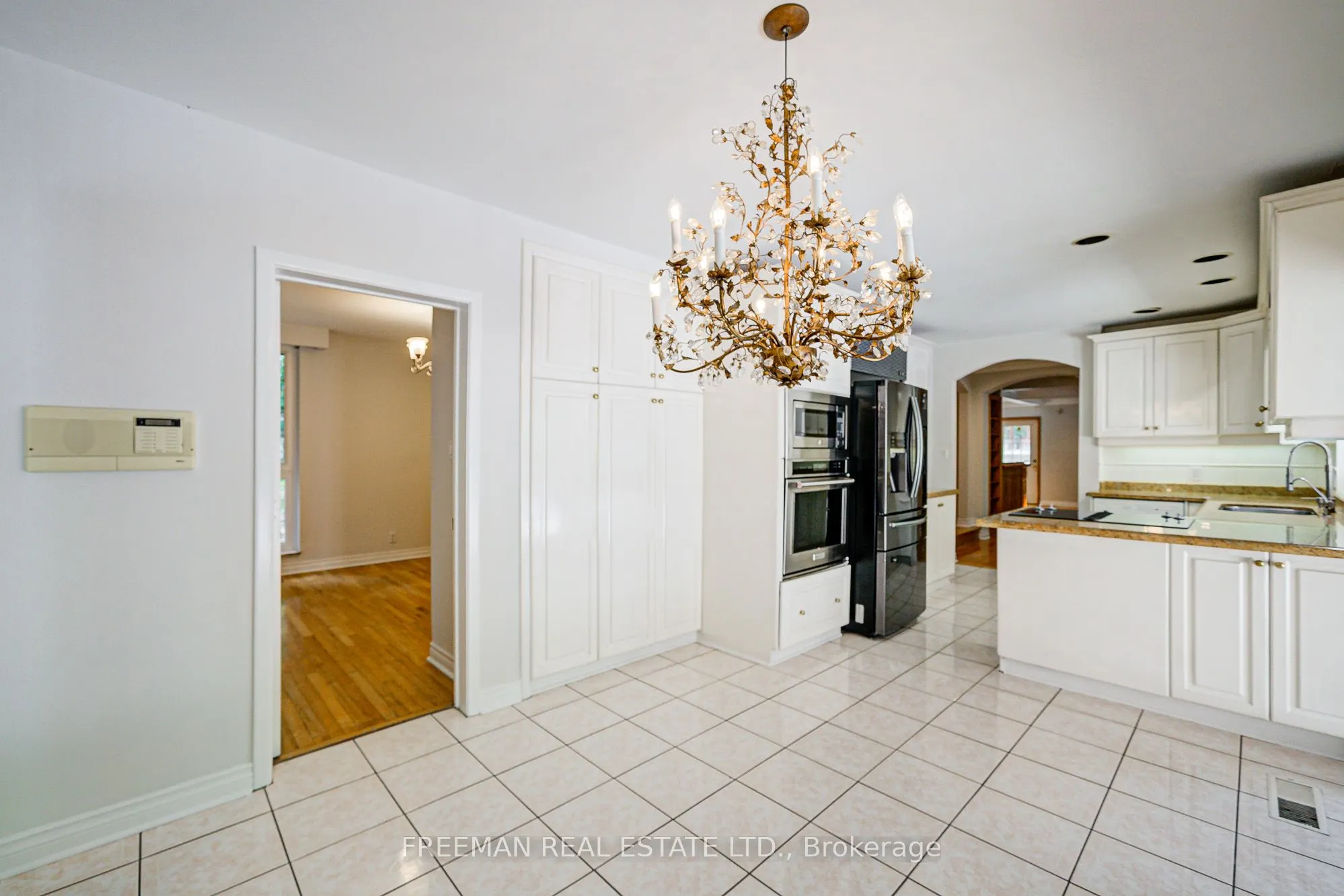 1528 Knareswood Drive