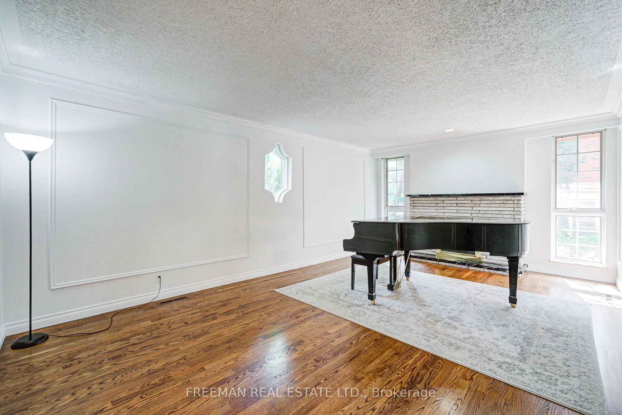 1528 Knareswood Drive