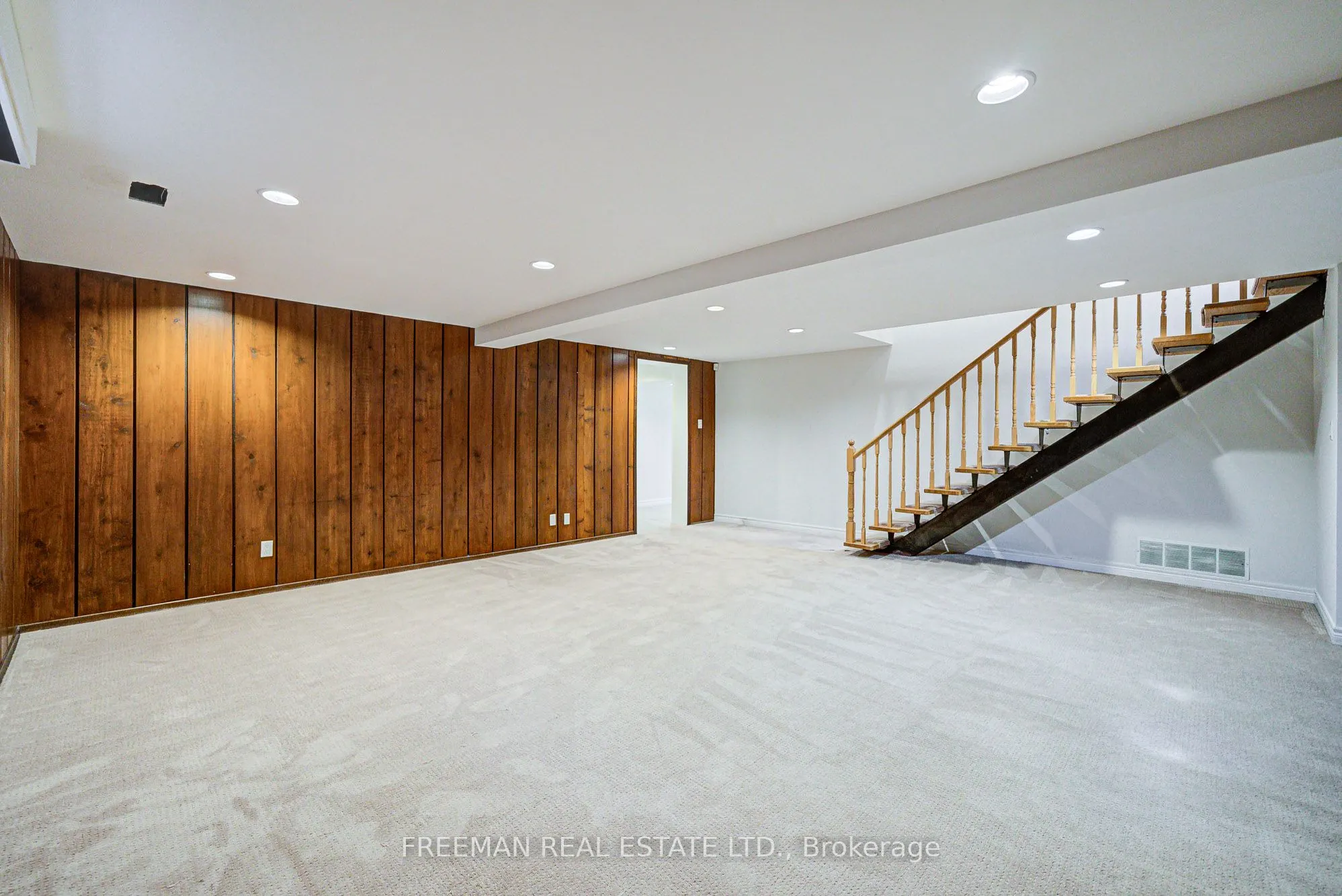 1528 Knareswood Drive