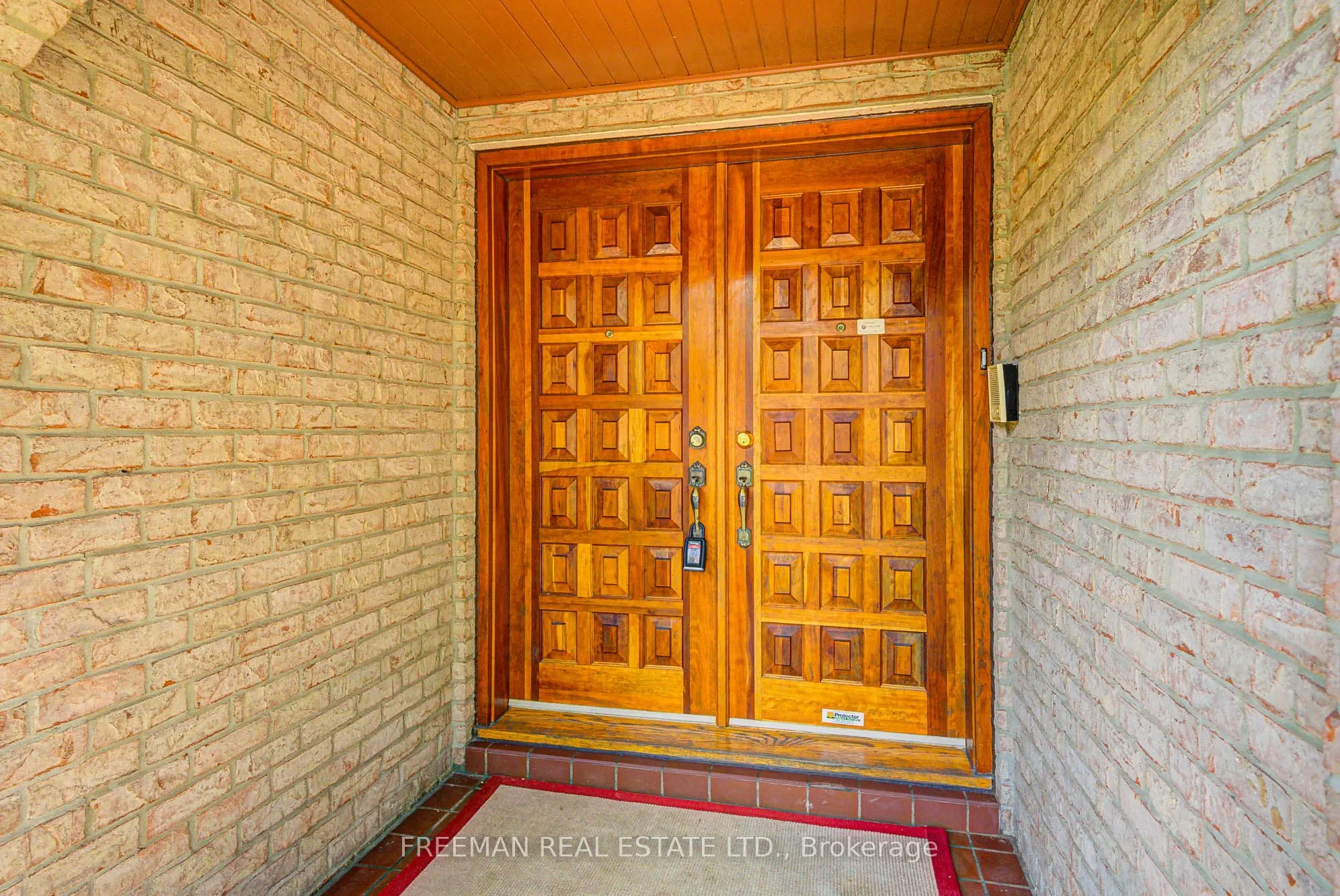 1528 Knareswood Drive