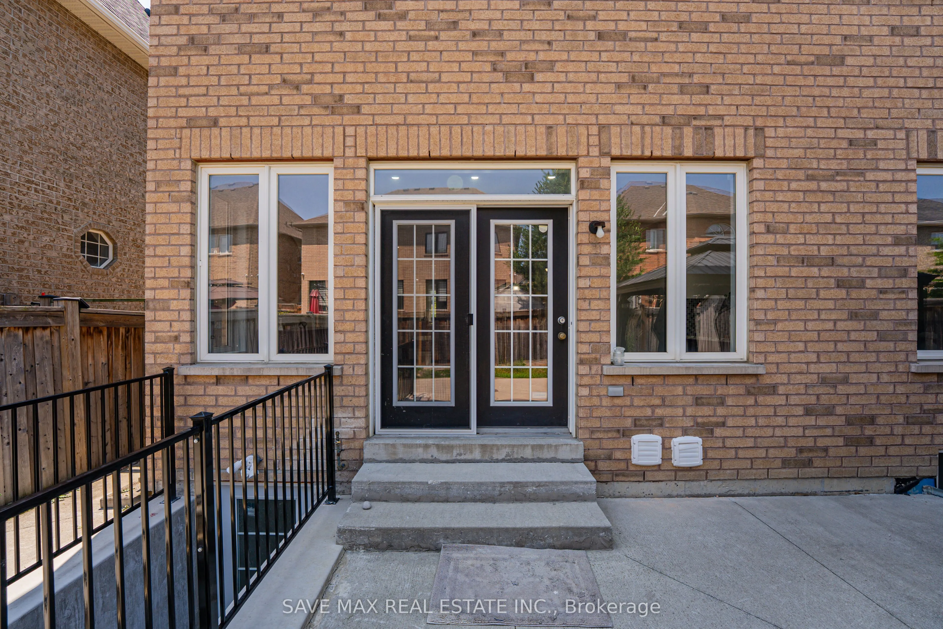 49 Scotchmere Crescent