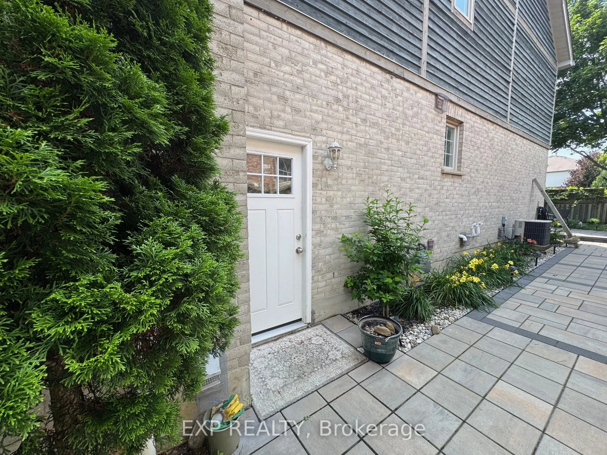 5294 Russell View Road