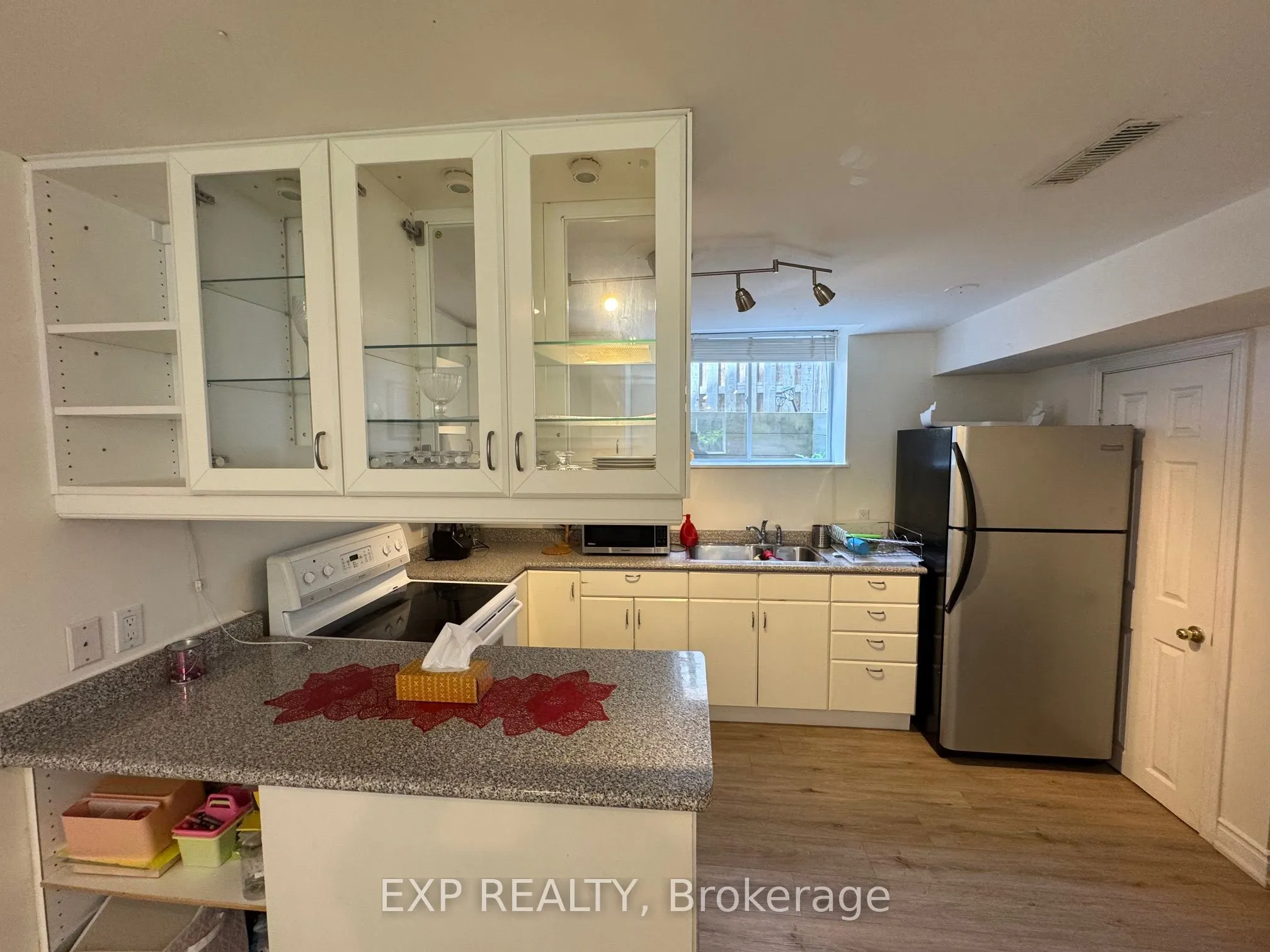 5294 Russell View Road