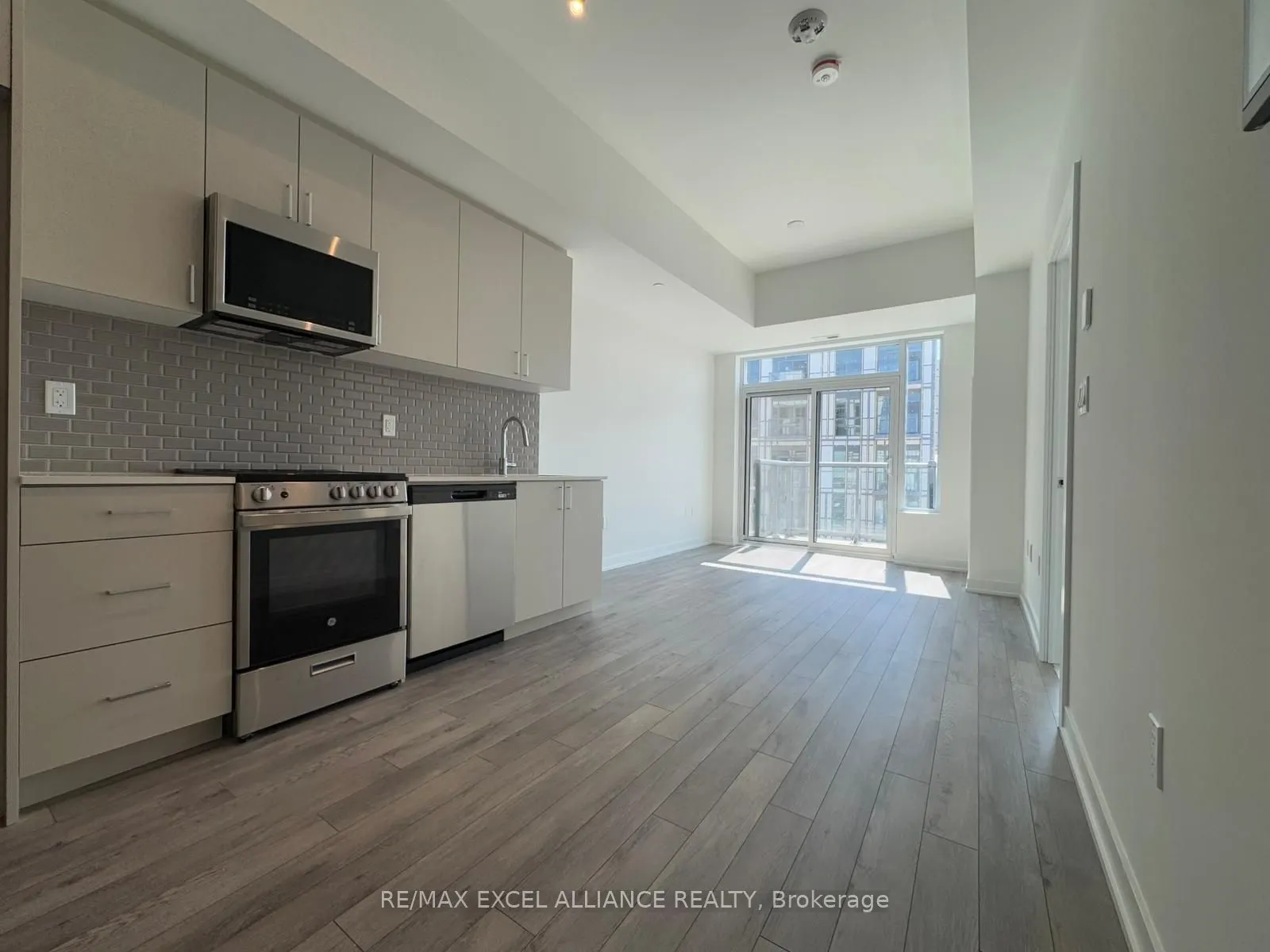 1005 Dundas Street E, #511