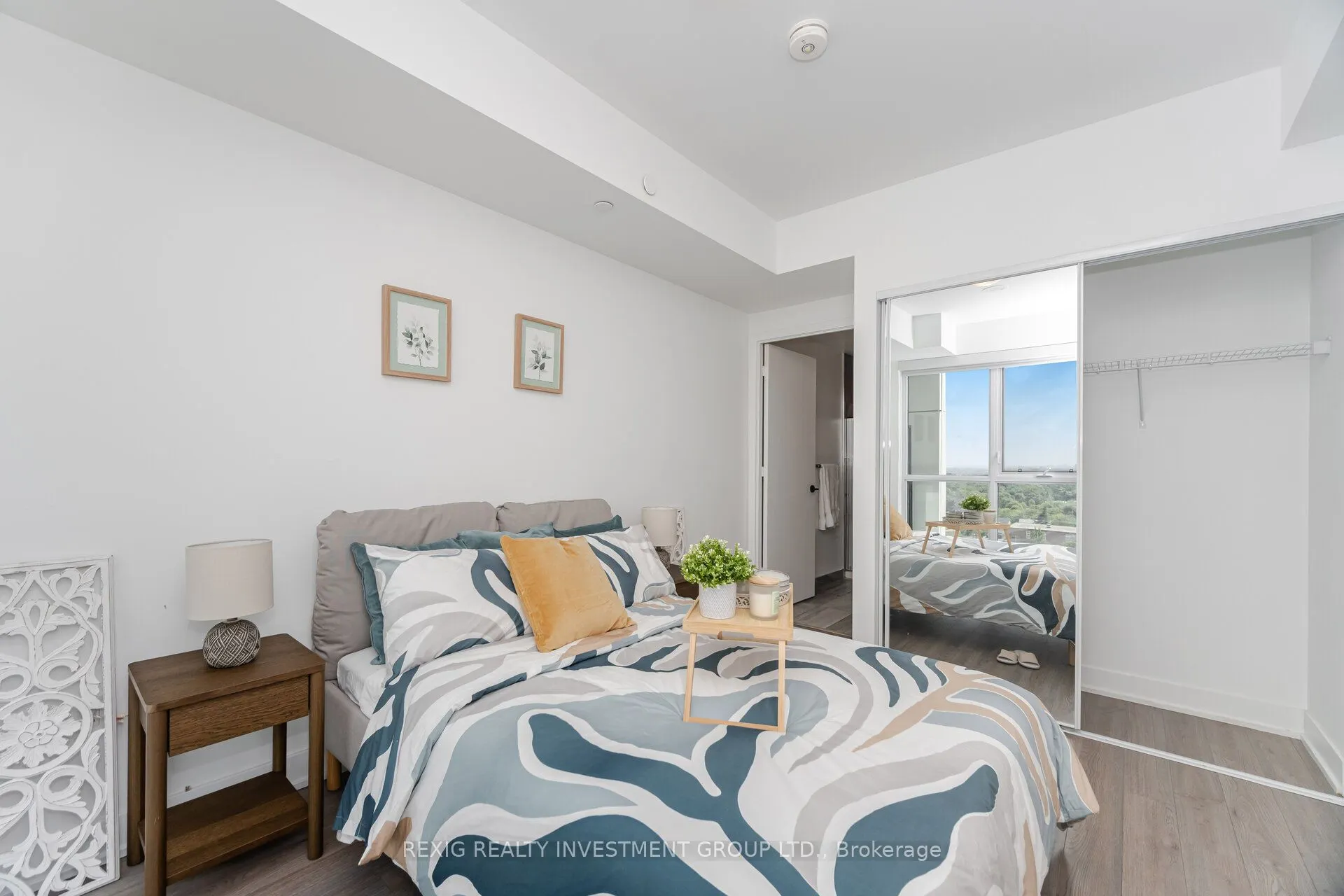 50 George Butchart Drive, #723