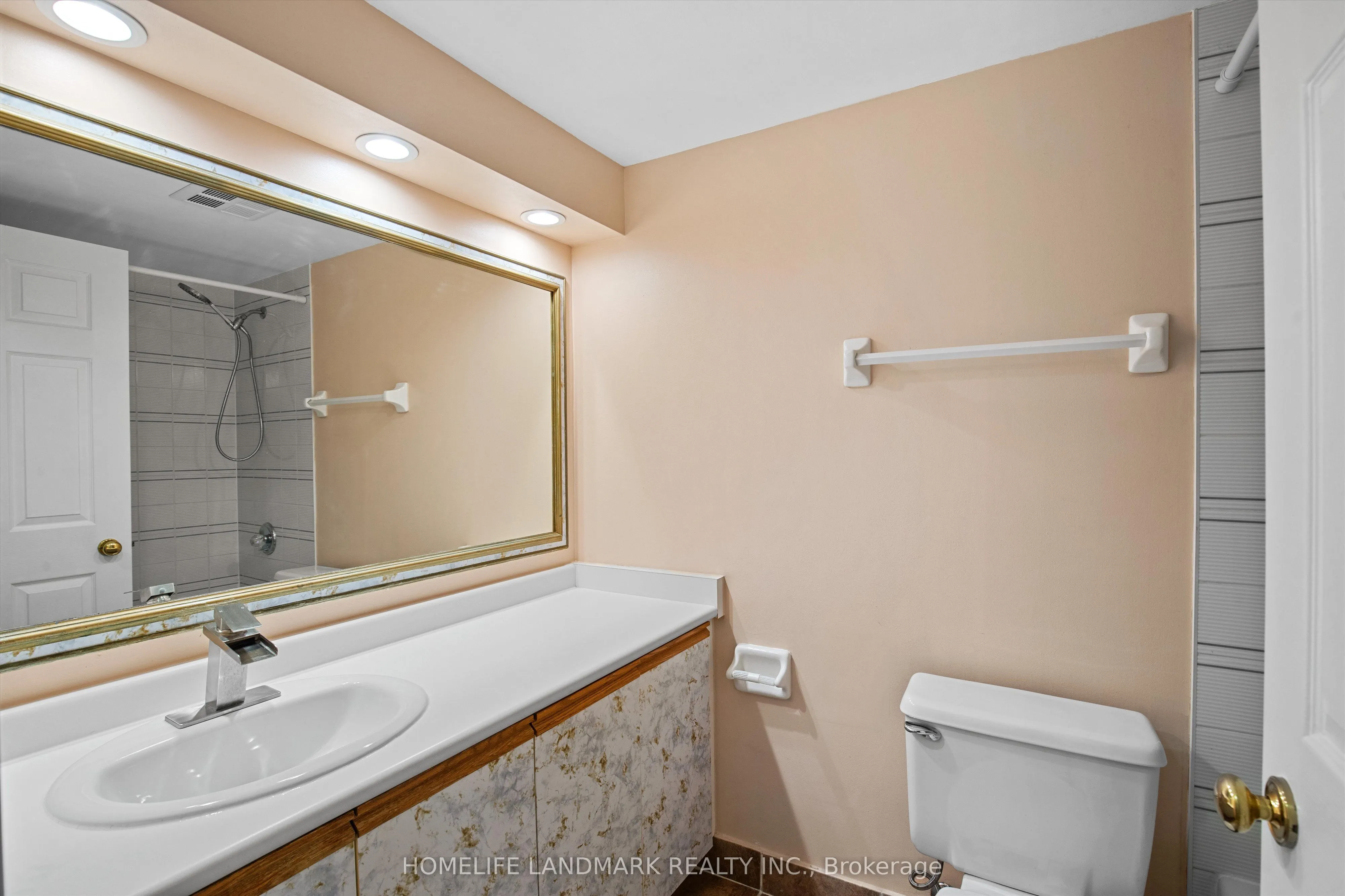 250 Webb Drive, #704