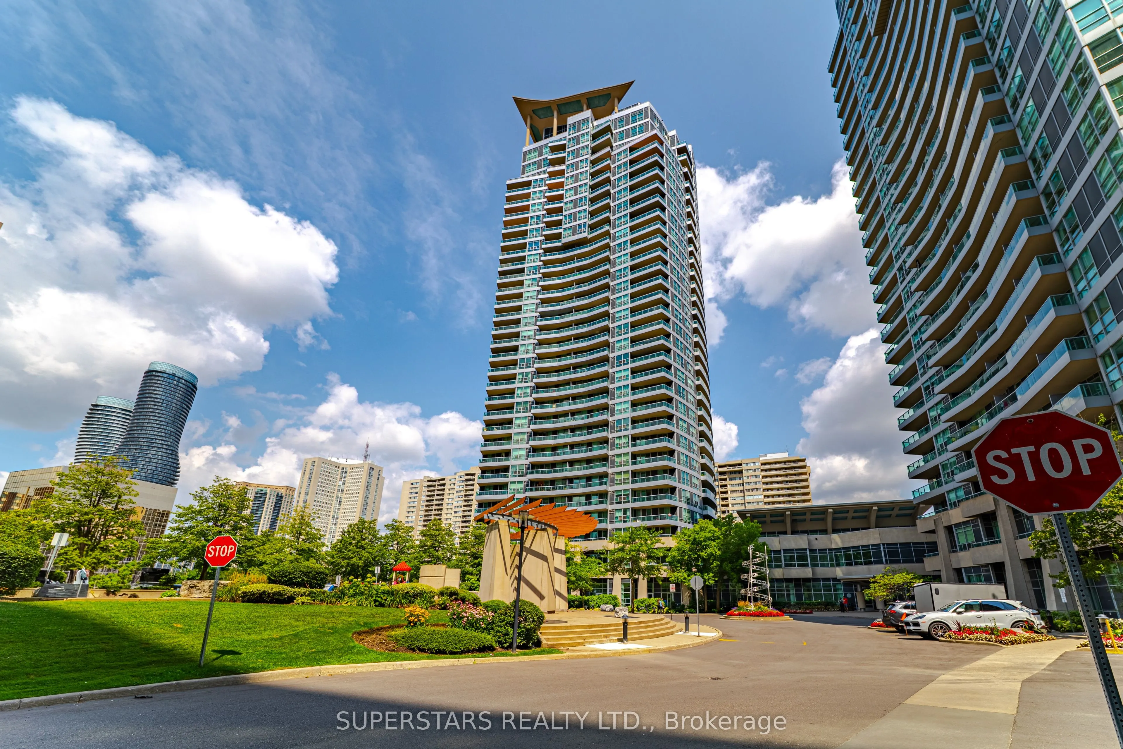 1 Elm Drive W, #2604