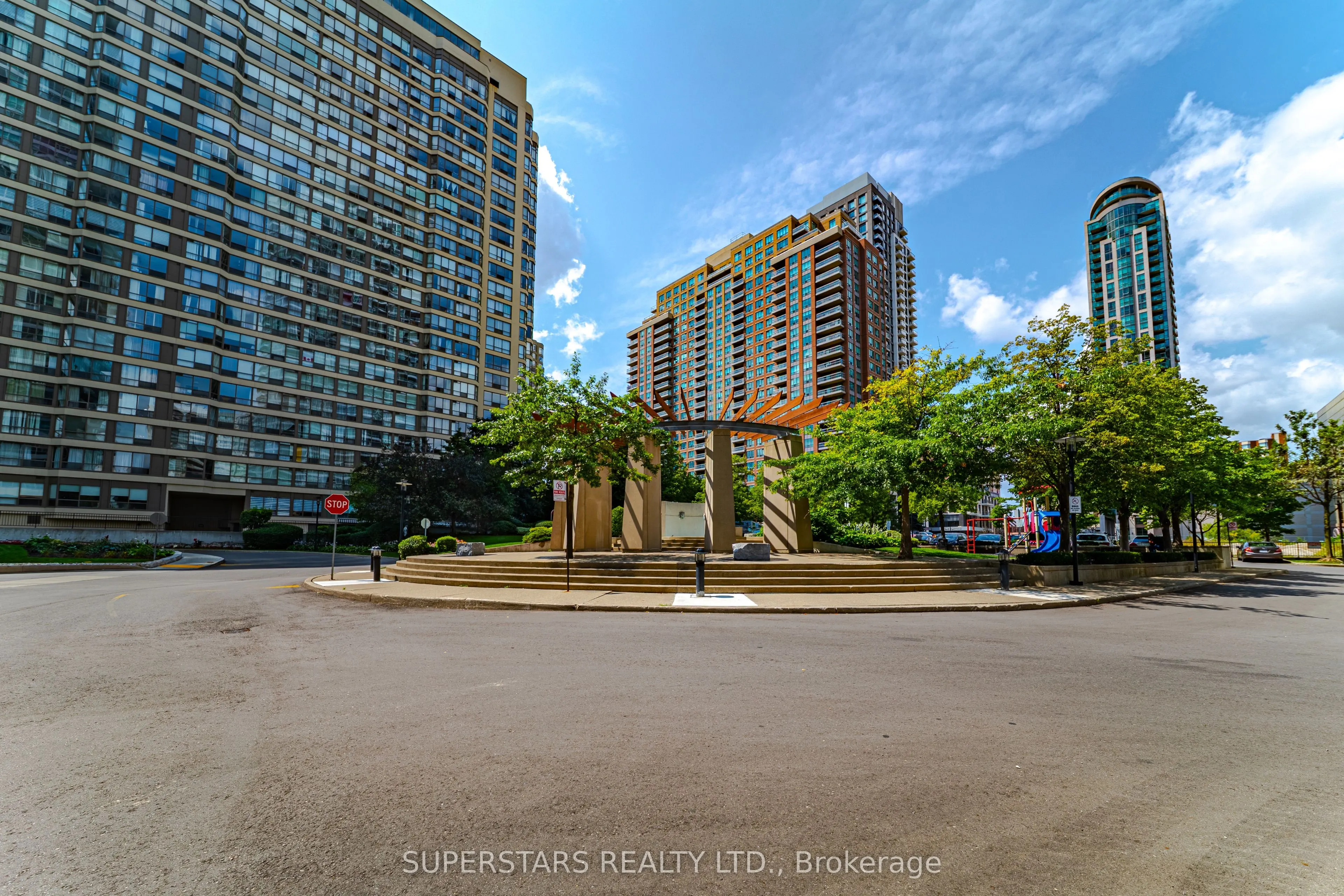 1 Elm Drive W, #2604