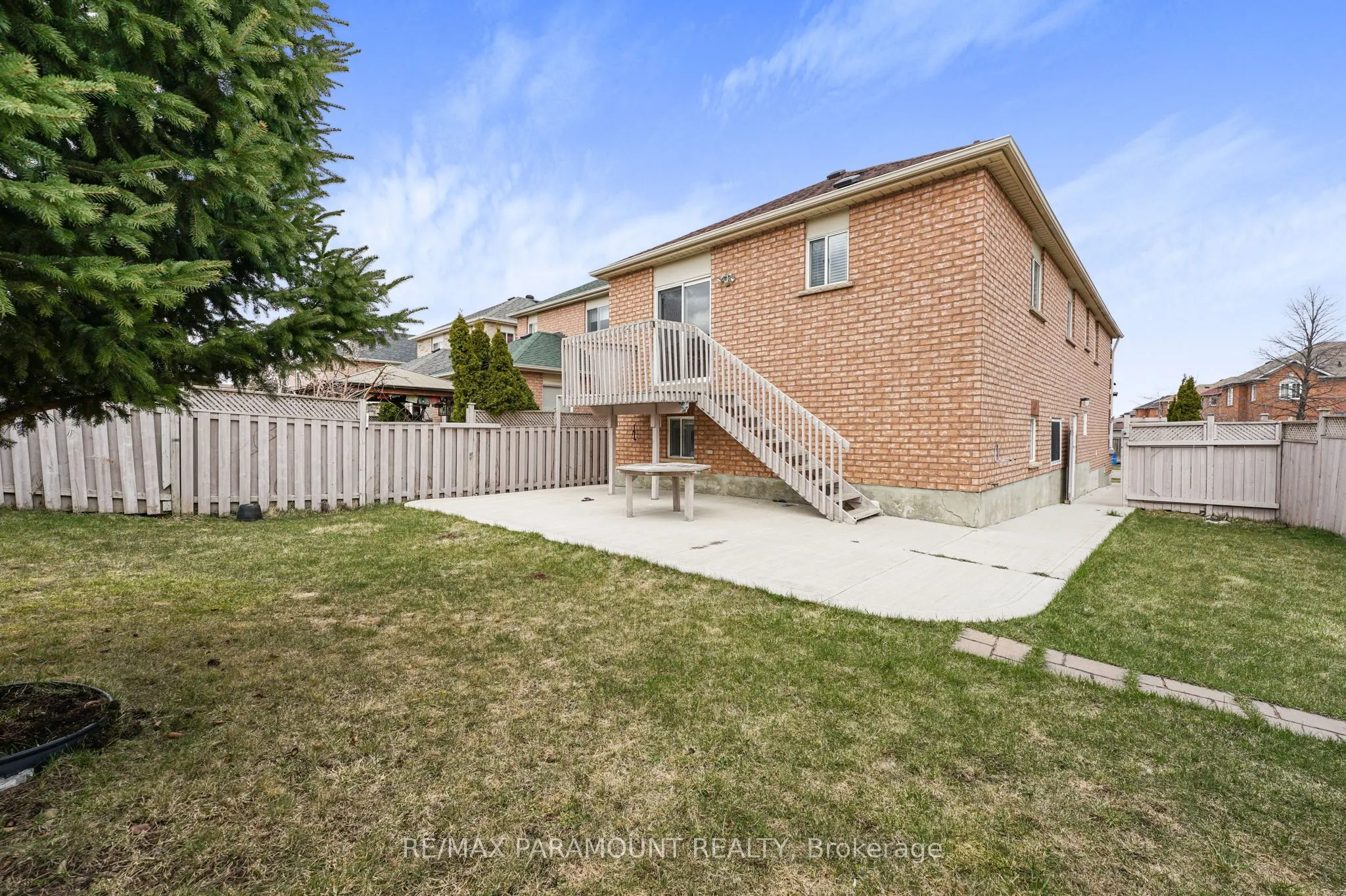 4 Summerdale Crescent