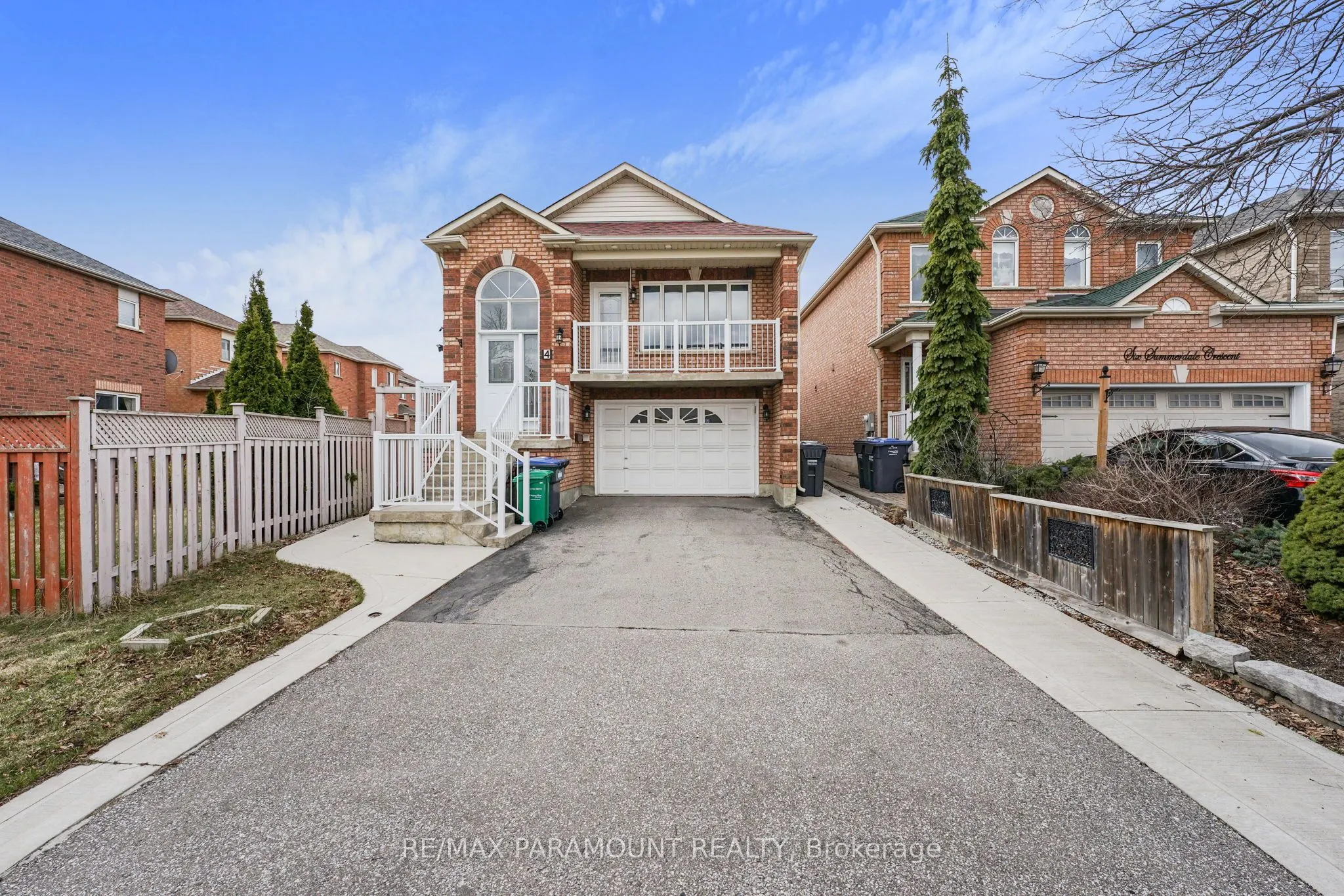 4 Summerdale Crescent