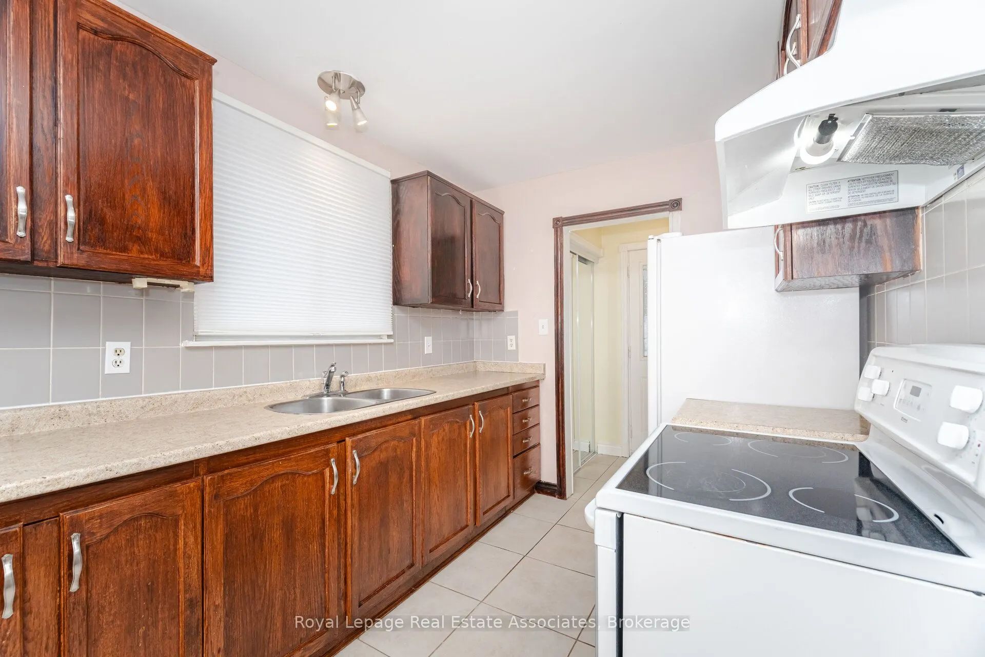 12 Gulliver Crescent