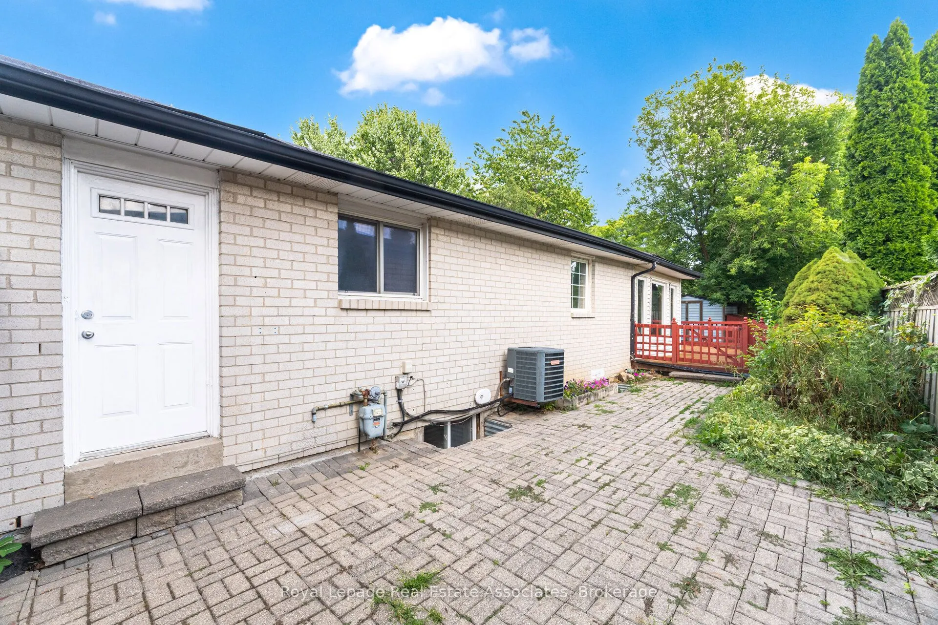 12 Gulliver Crescent