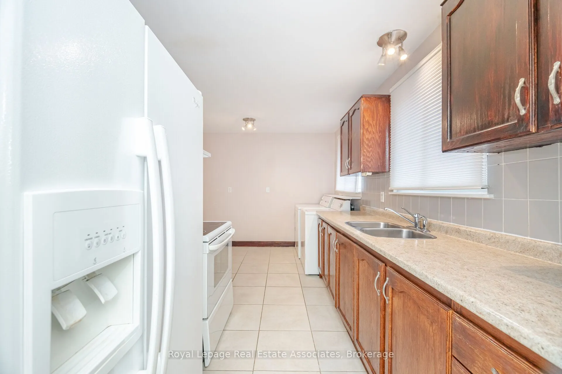 12 Gulliver Crescent