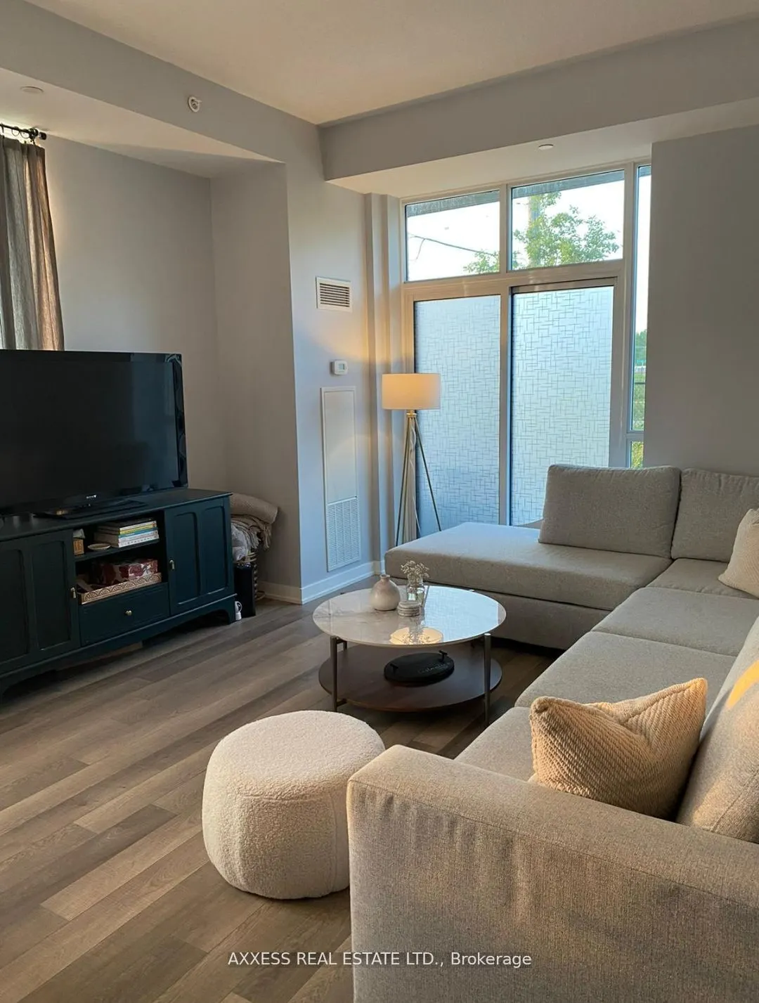 5240 Dundas Street, #B210