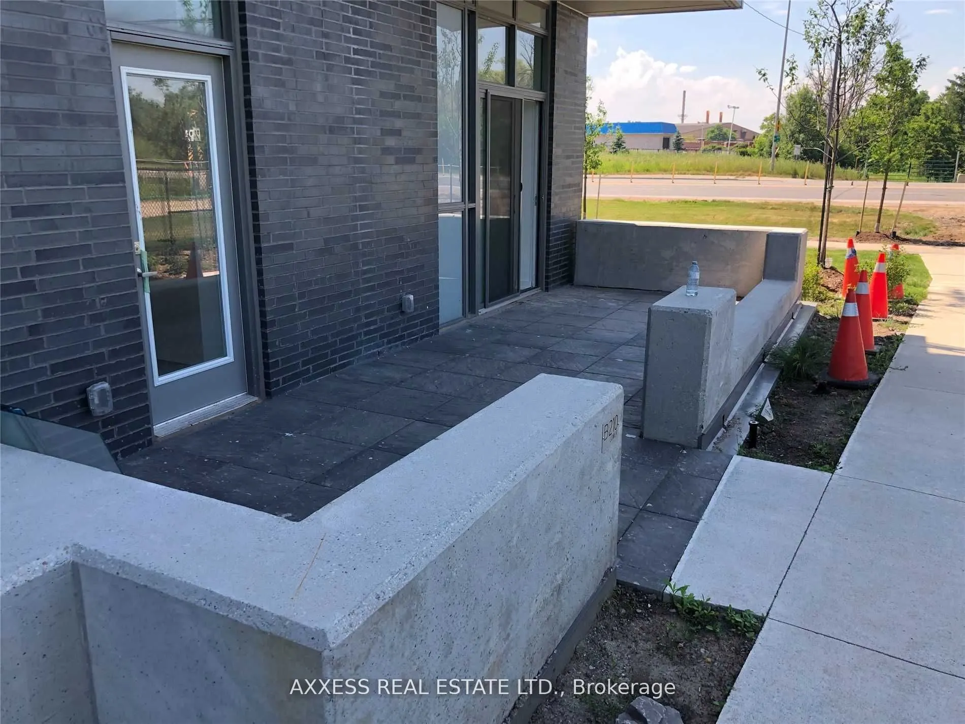 5240 Dundas Street, #B210