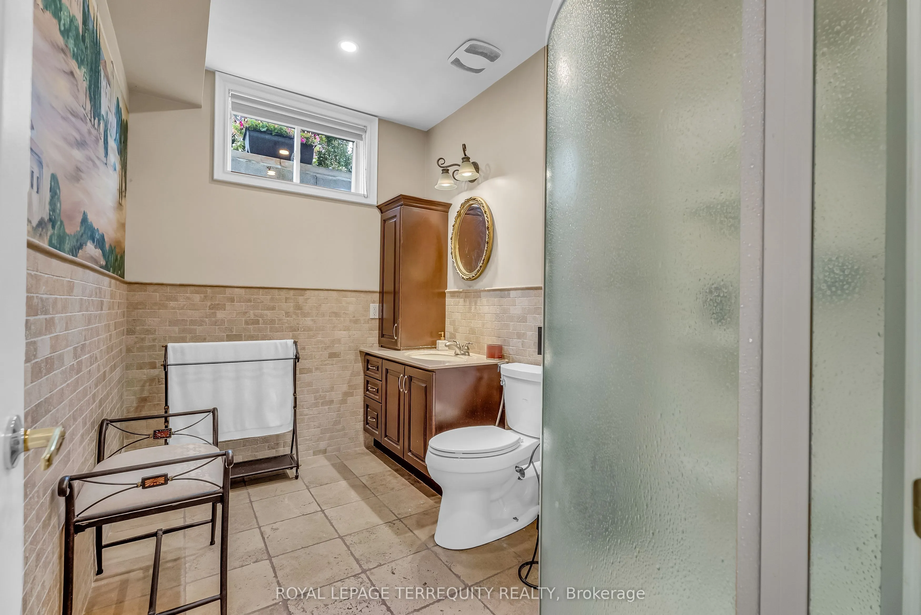 13 Bourdon Avenue
