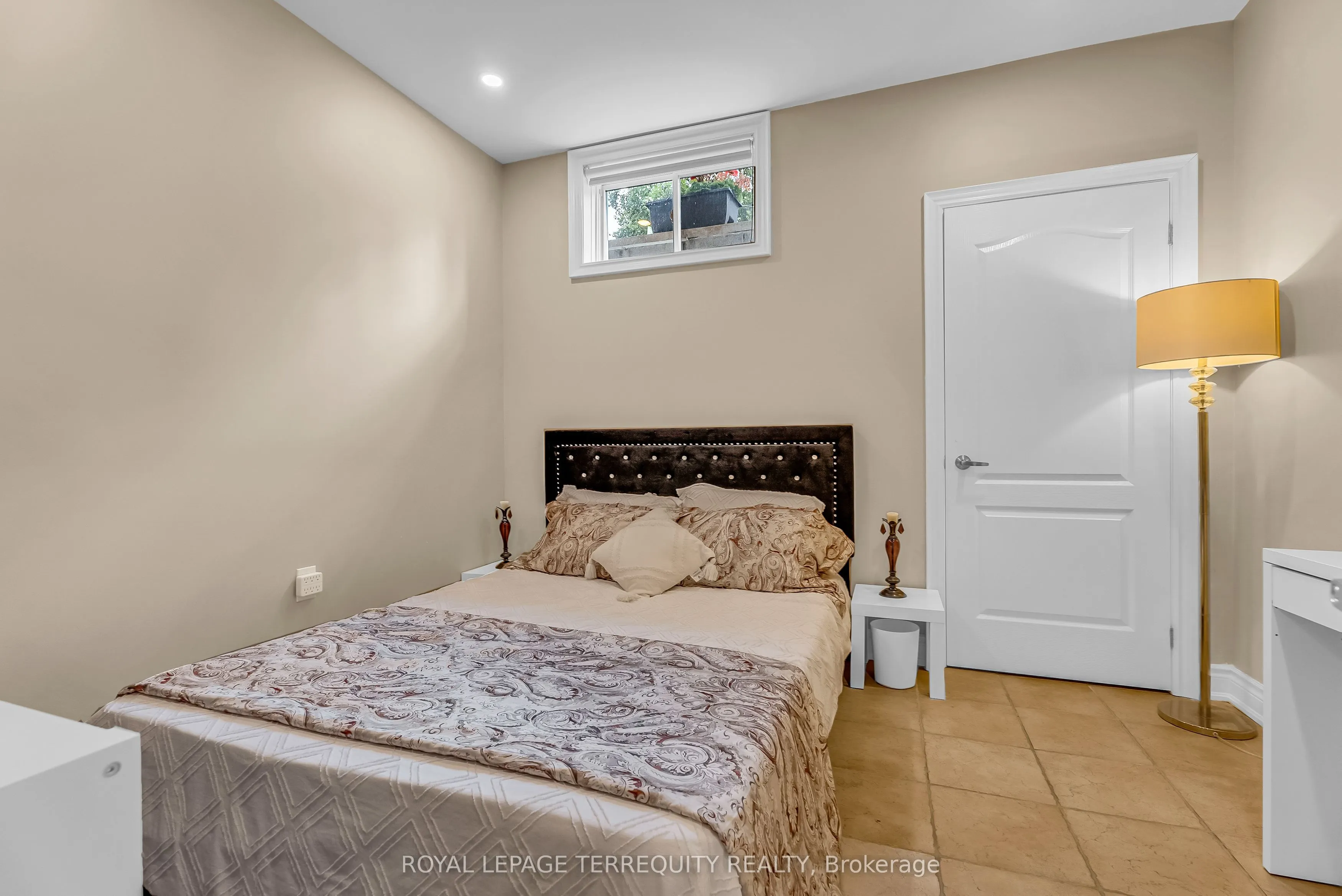 13 Bourdon Avenue