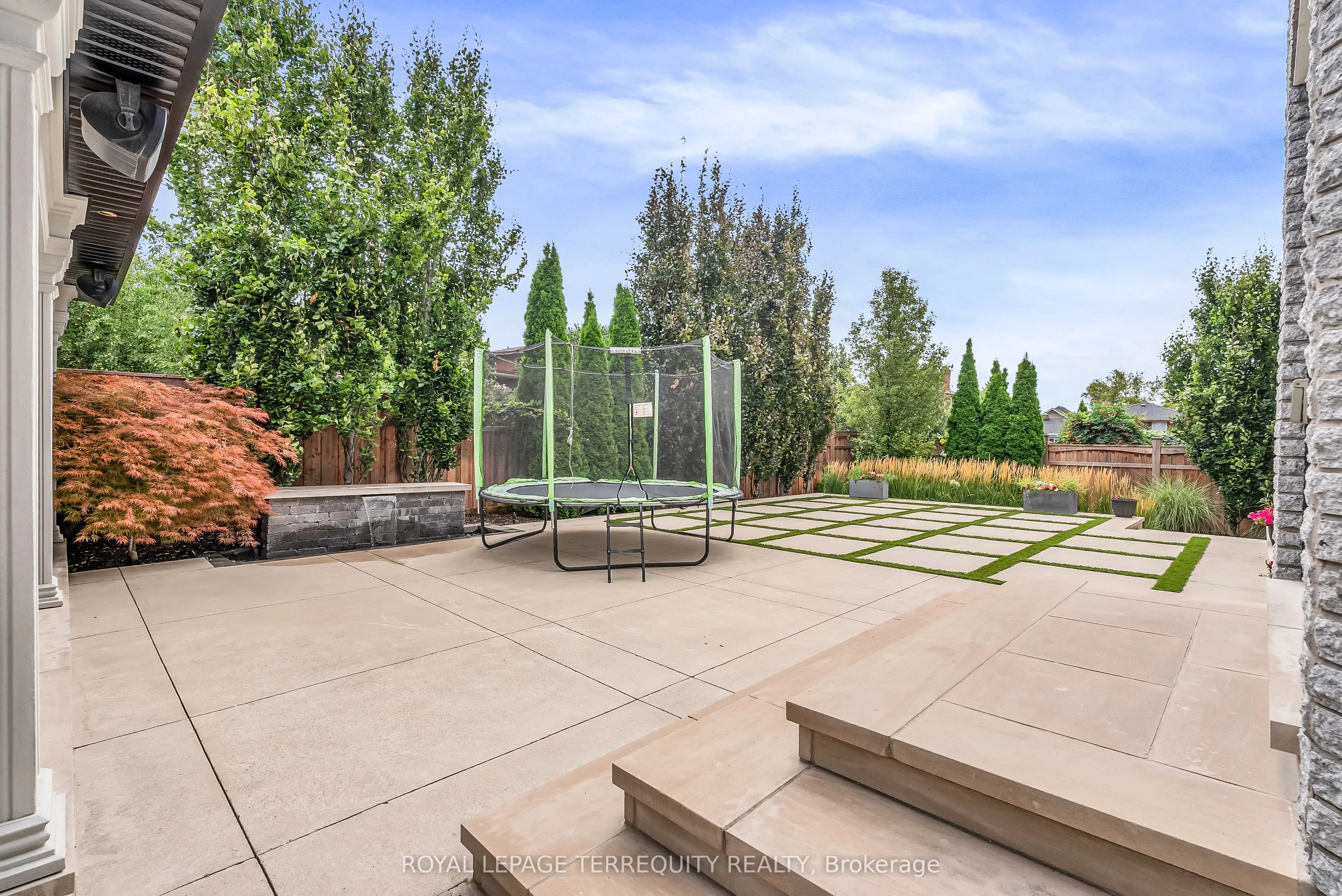 13 Bourdon Avenue