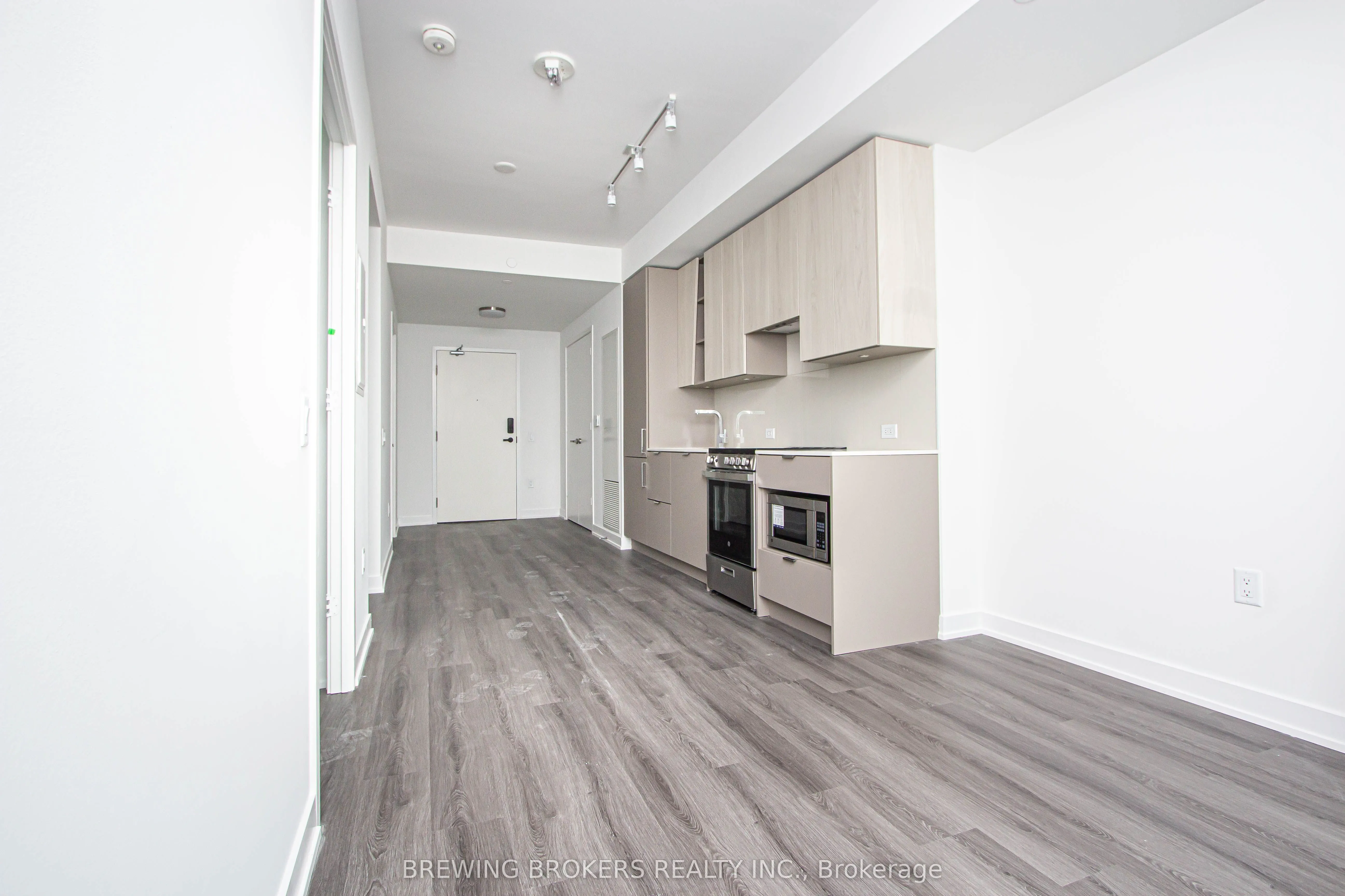 3883 Quartz Road, #5011
