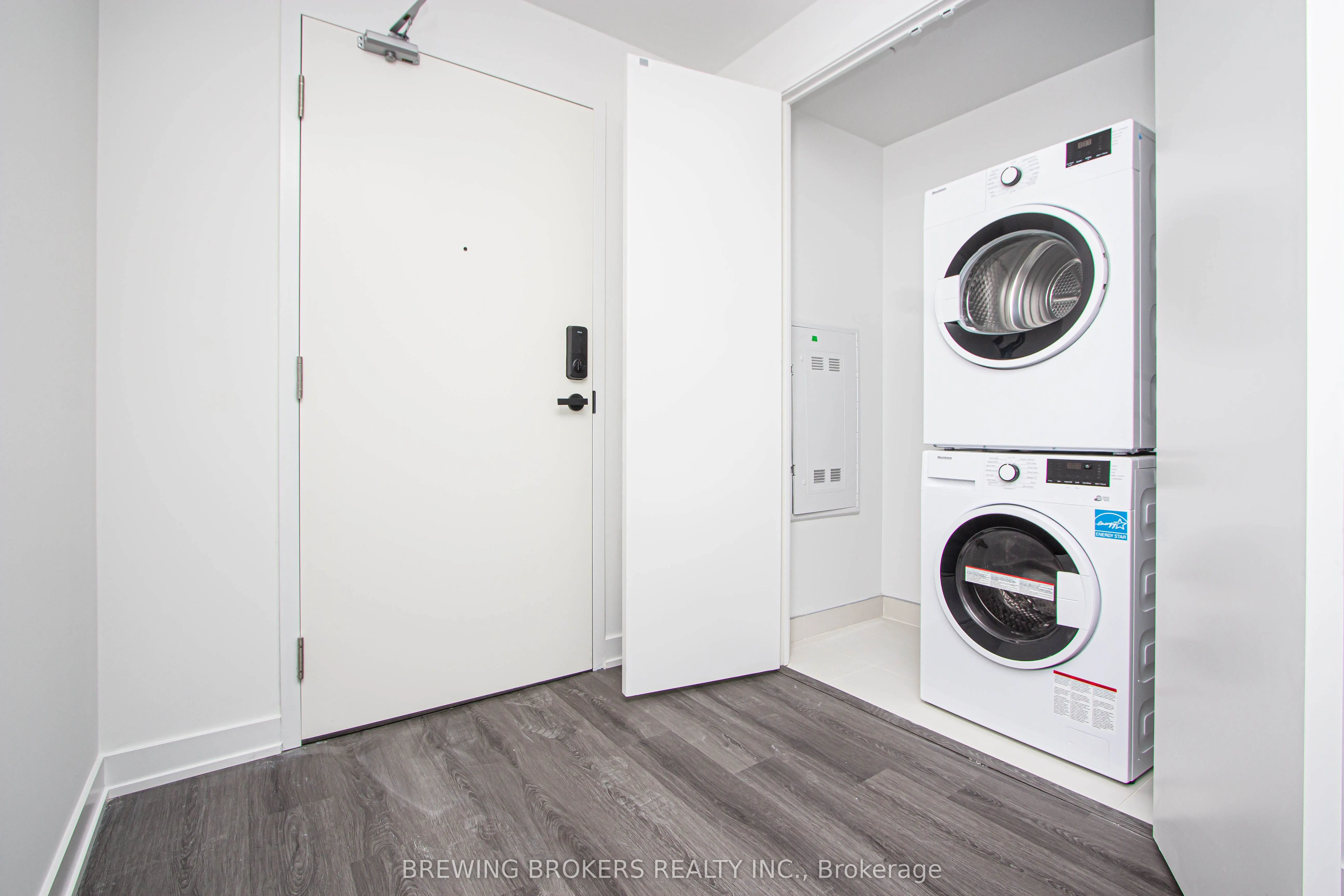 3883 Quartz Road, #5011