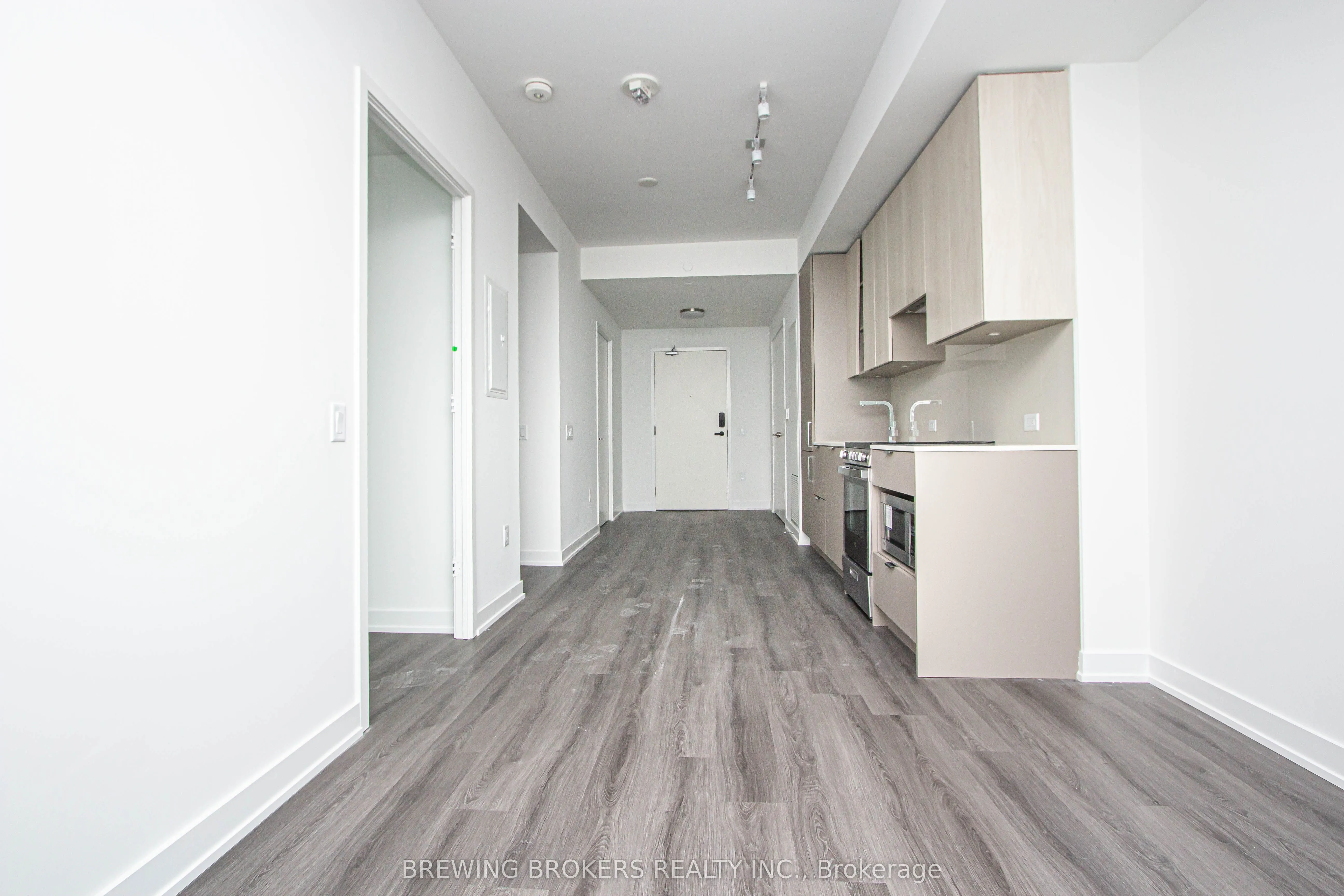 3883 Quartz Road, #5011