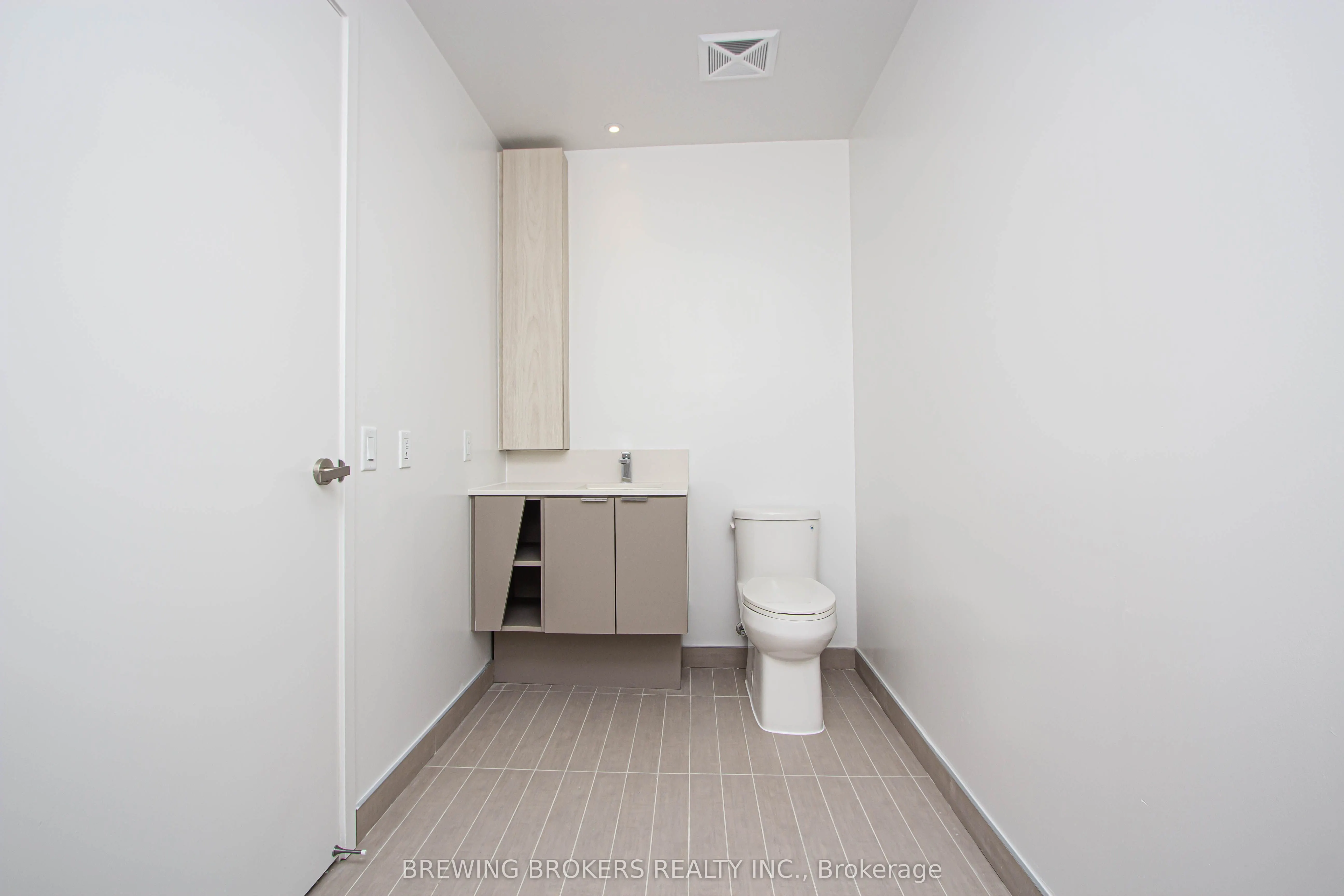 3883 Quartz Road, #5011